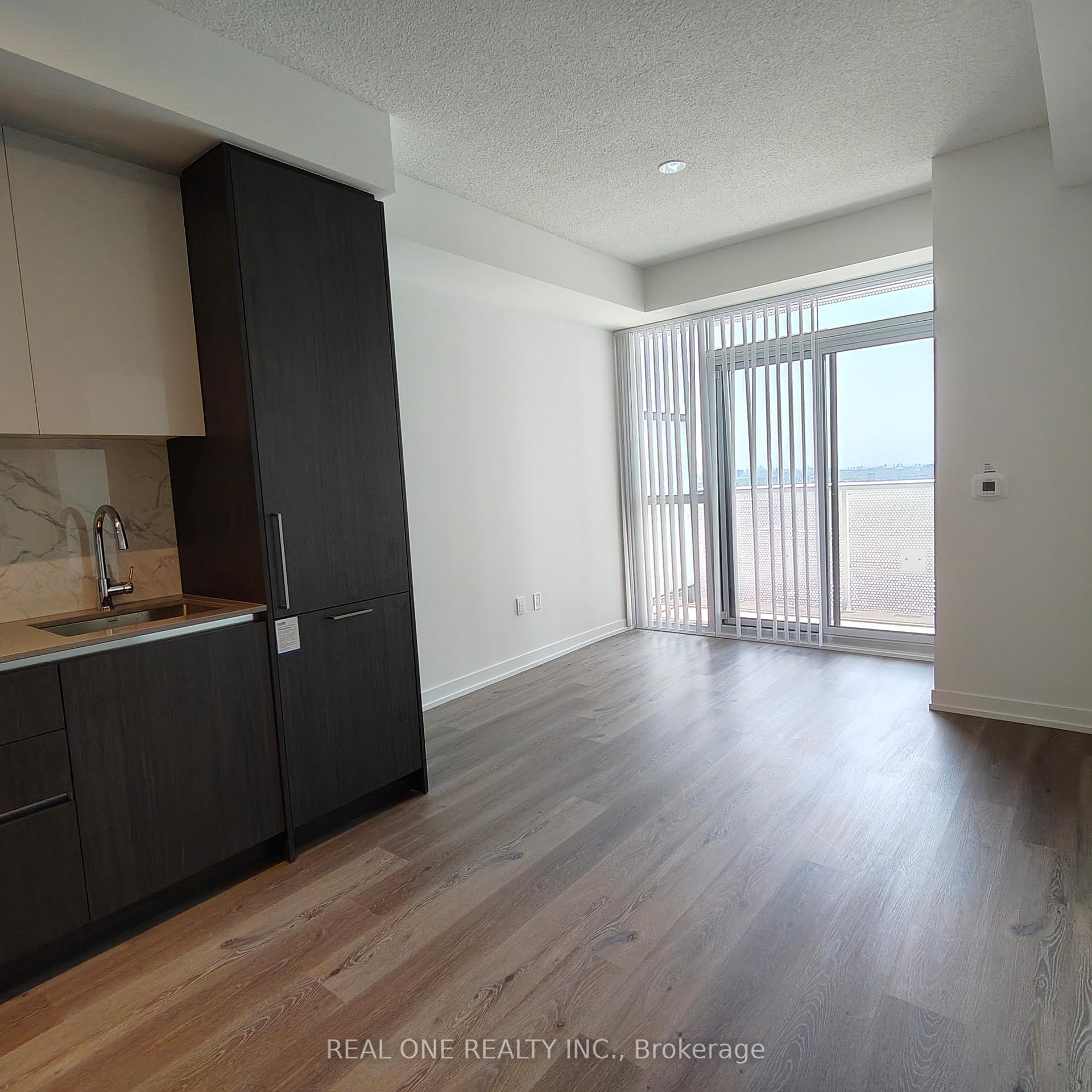 Photo 10 of Unit 4905, 225 Commerce Street, Vaughan, Vaughan Corporate Centre — HOMEH