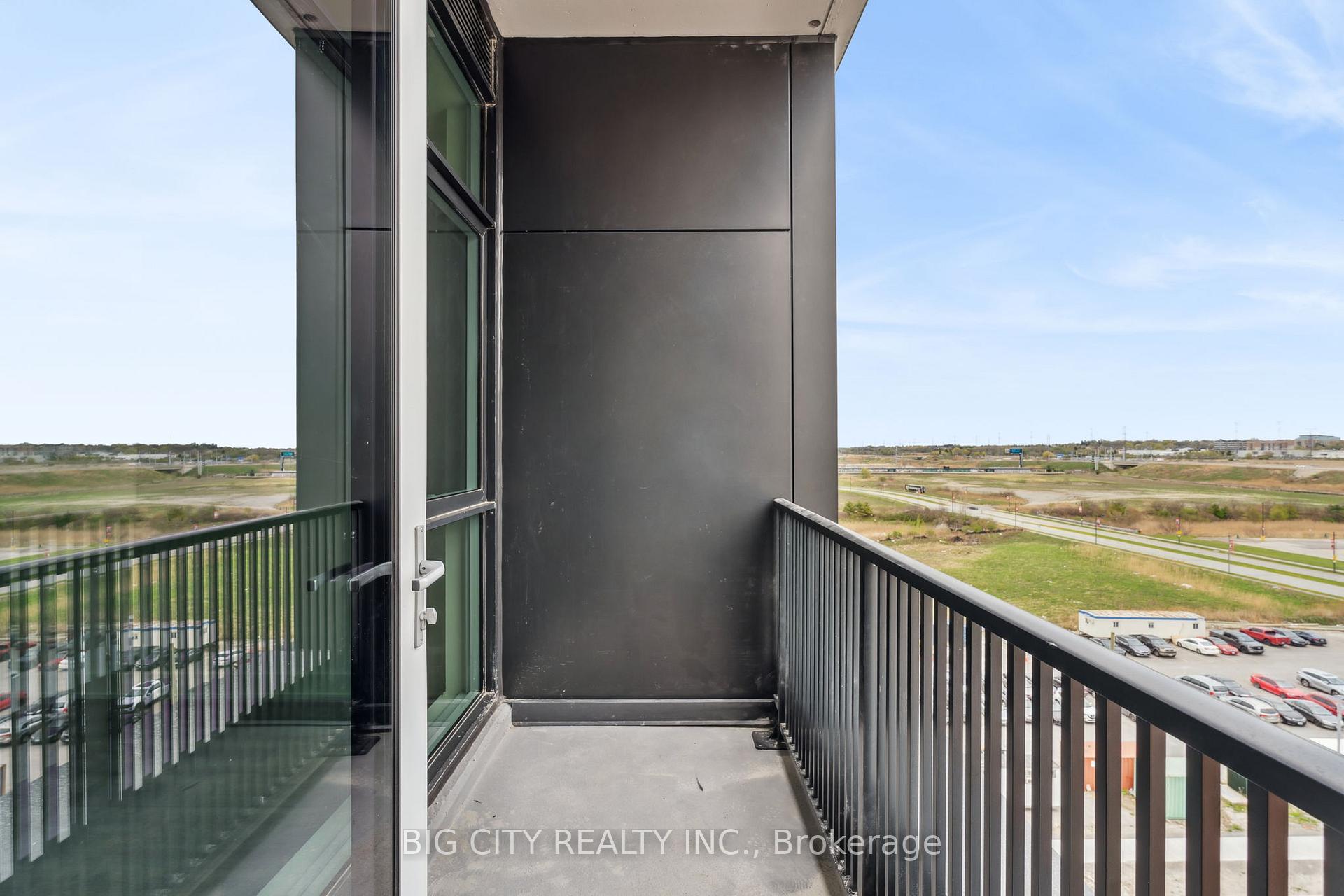 Photo 12 of Unit 804, 38 Andre de Grasse Street, Markham, Unionville — HOMEH