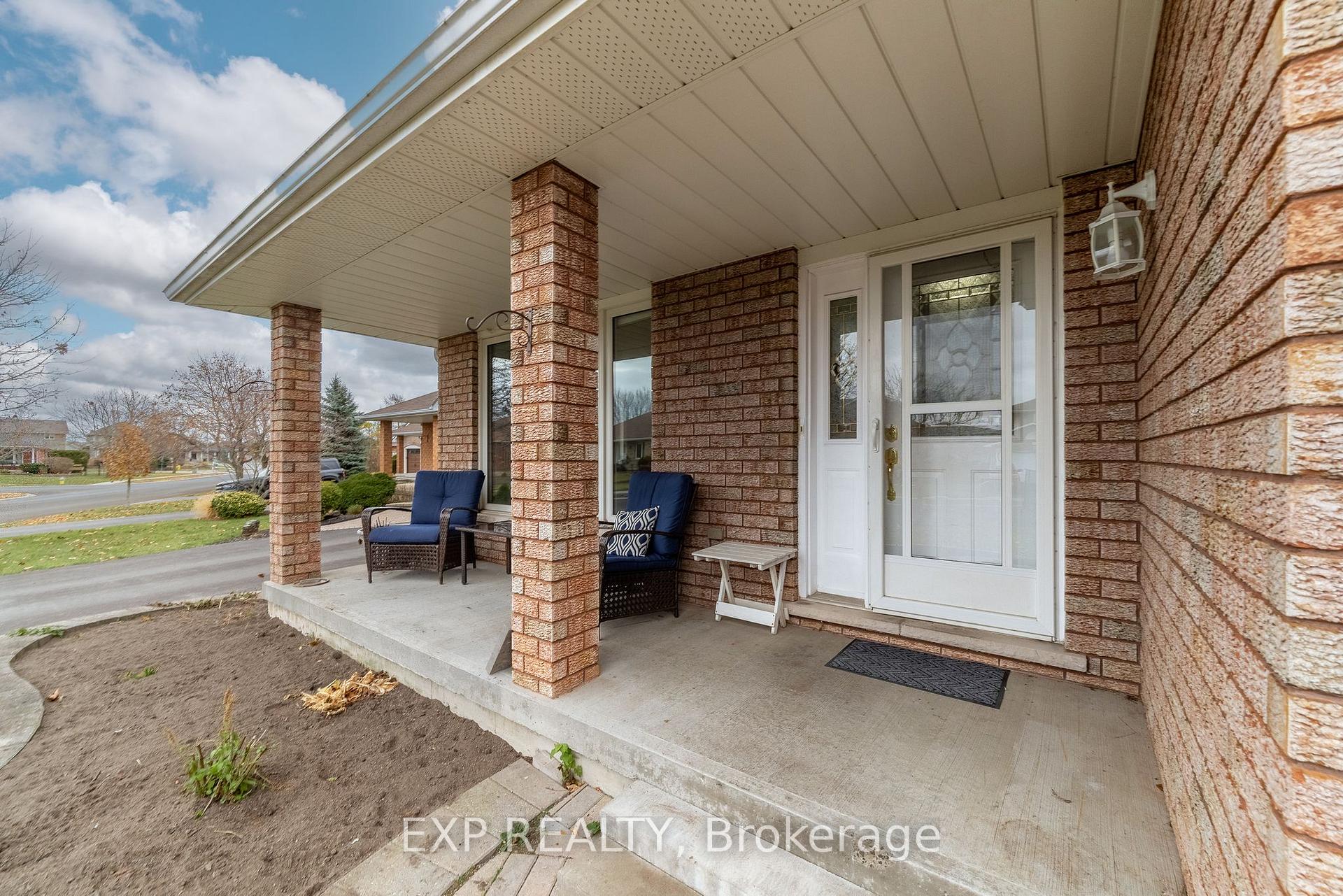 Photo 3 of 79 Oak Ridge Boulevard, Belleville, Belleville Ward — HOMEH