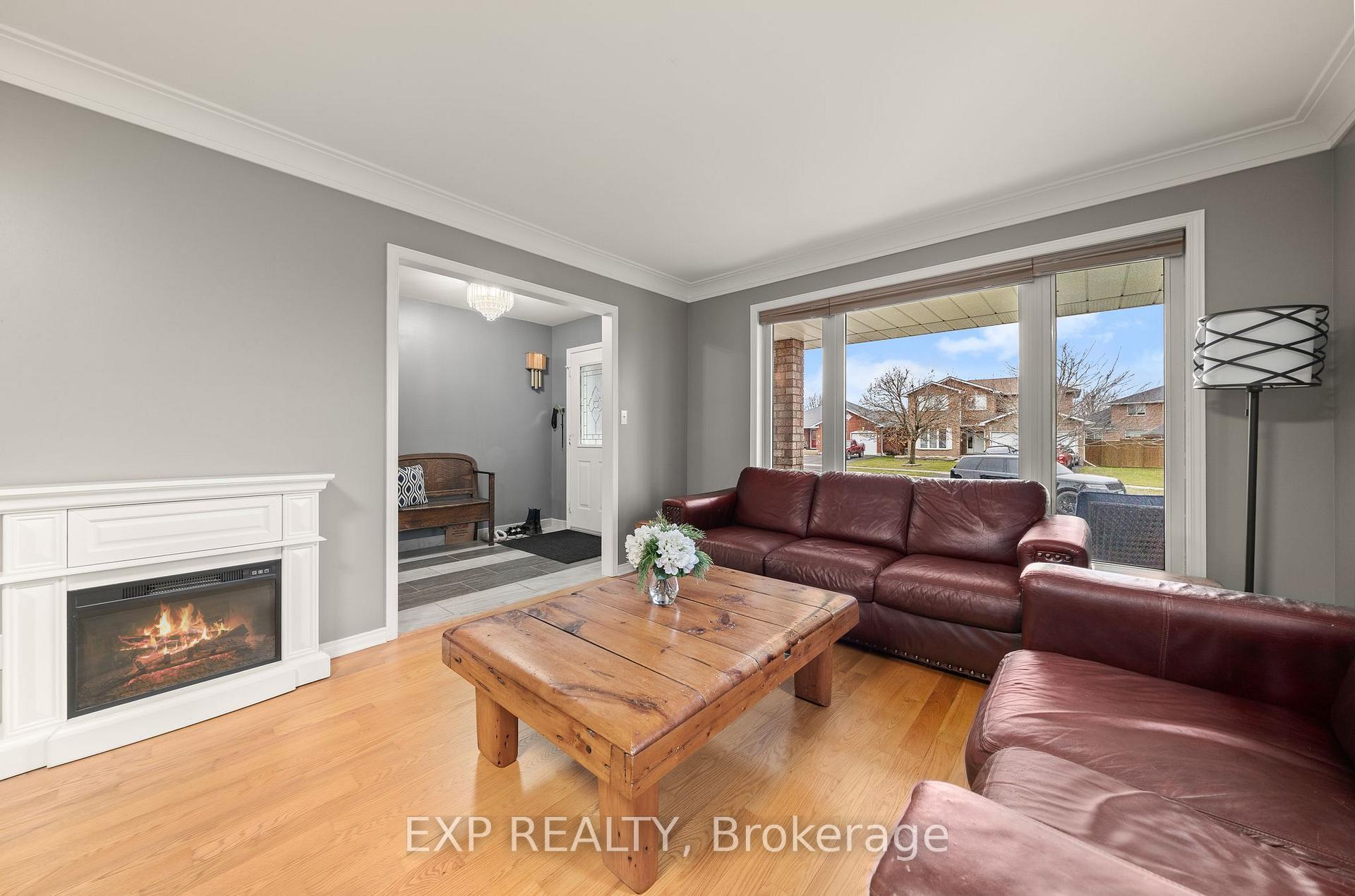 Photo 5 of 79 Oak Ridge Boulevard, Belleville, Belleville Ward — HOMEH