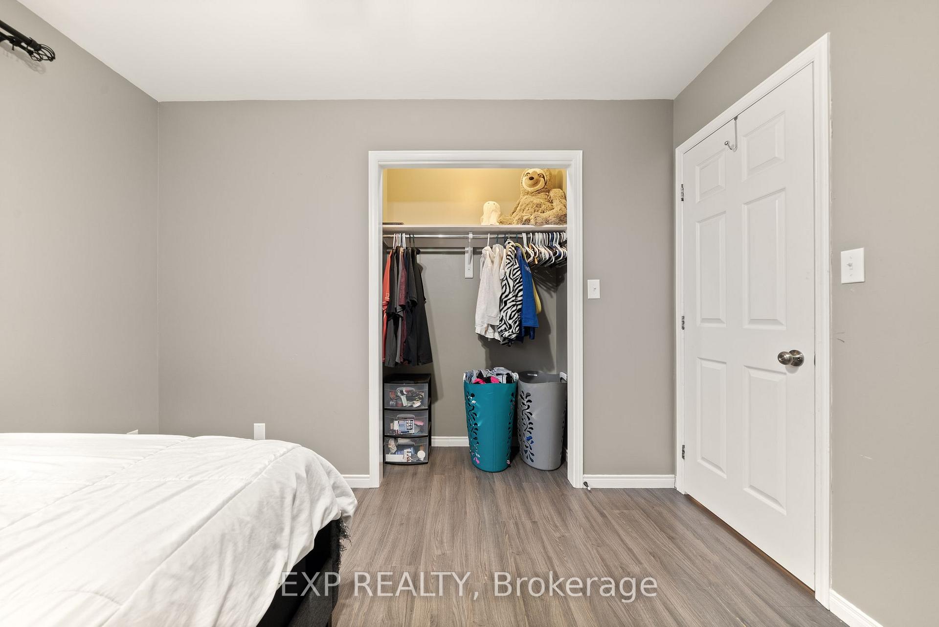 Photo 21 of 79 Oak Ridge Boulevard, Belleville, Belleville Ward — HOMEH