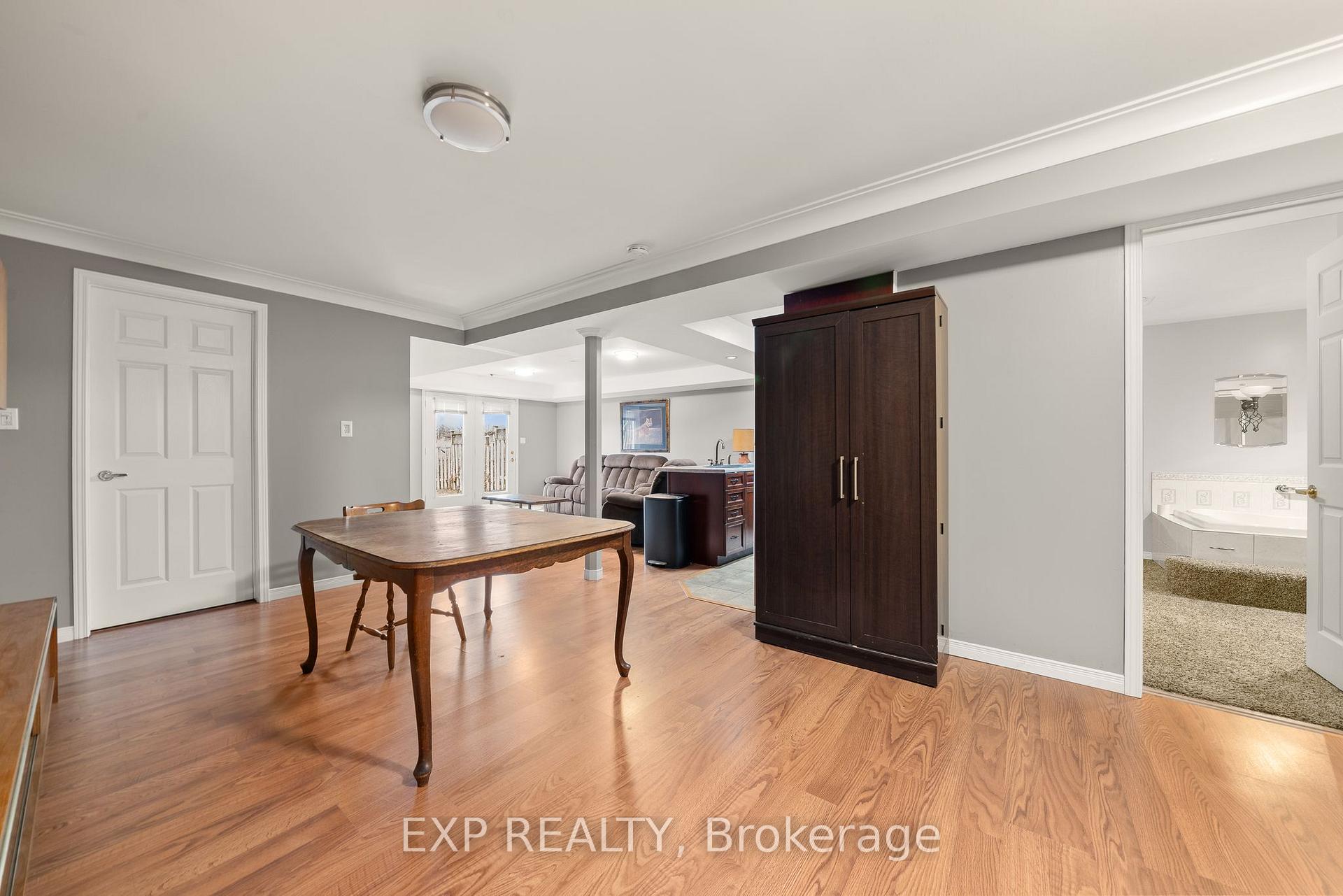 Photo 29 of 79 Oak Ridge Boulevard, Belleville, Belleville Ward — HOMEH