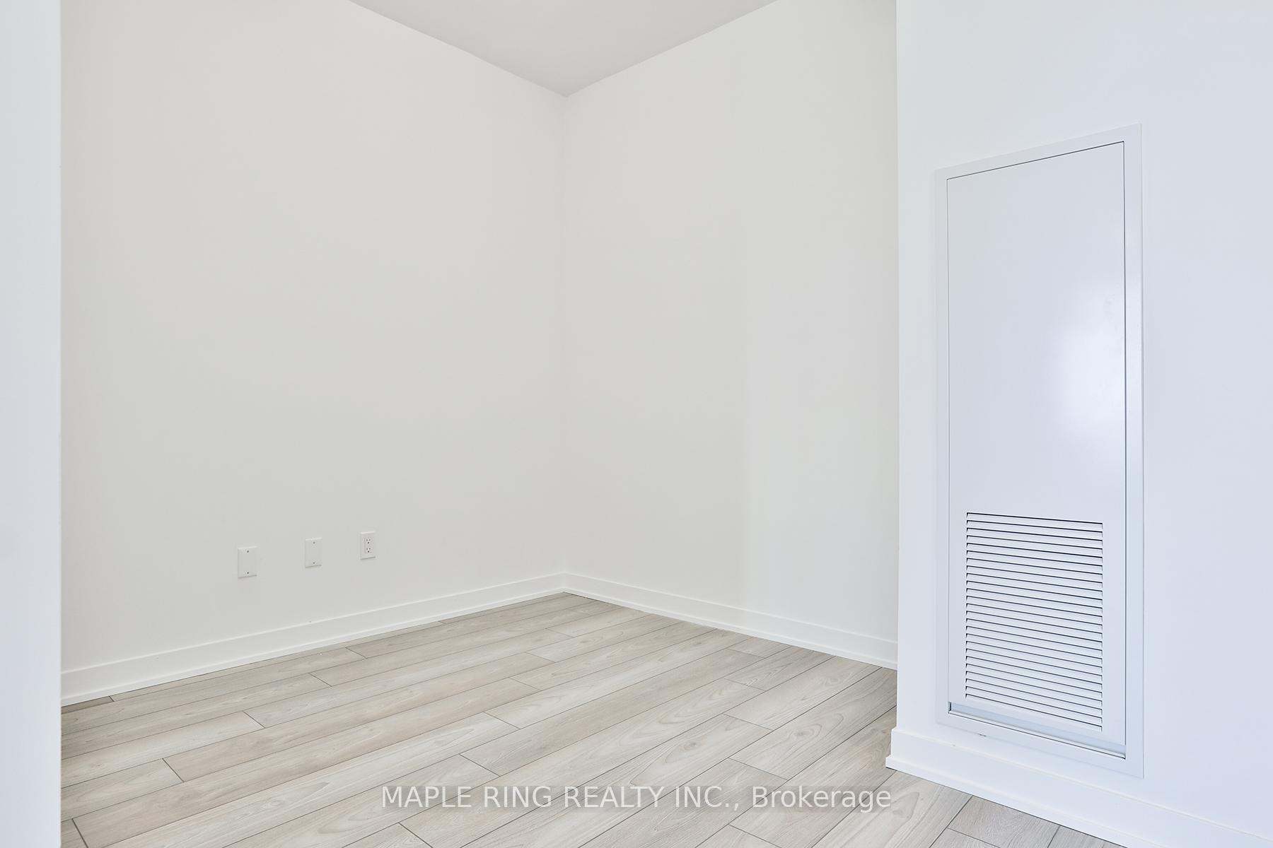 Photo 2 of Unit 2421, 10 Abeja Street, Vaughan, Concord — HOMEH
