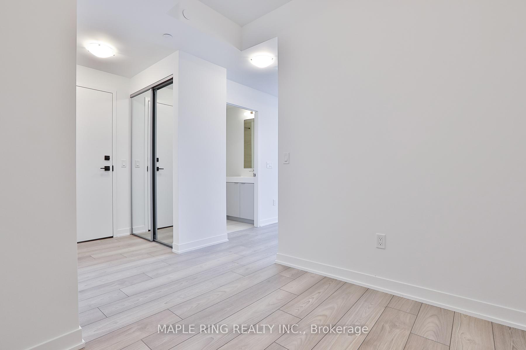 Photo 6 of Unit 2421, 10 Abeja Street, Vaughan, Concord — HOMEH