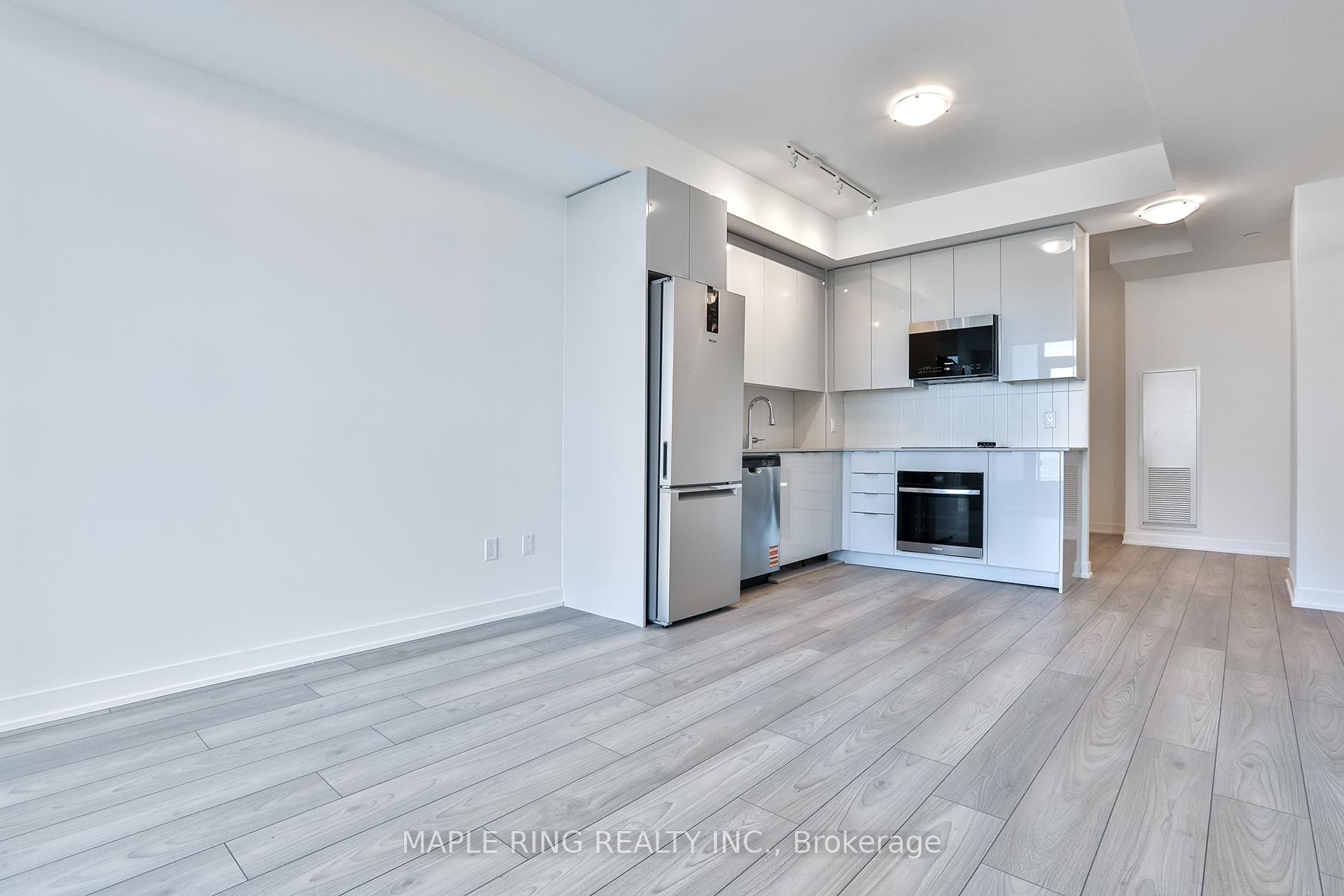 Photo 10 of Unit 2421, 10 Abeja Street, Vaughan, Concord — HOMEH