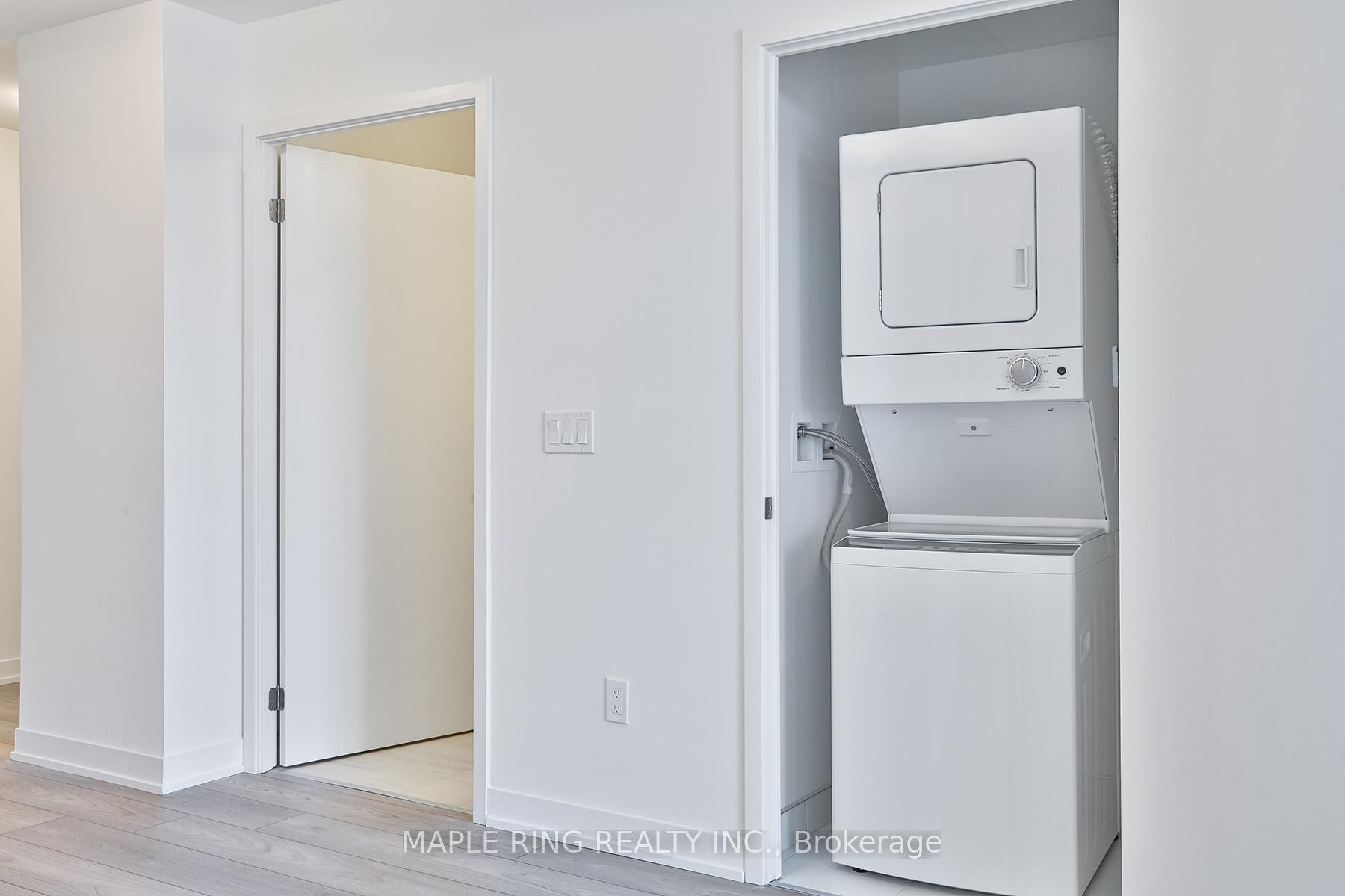 Photo 7 of Unit 2421, 10 Abeja Street, Vaughan, Concord — HOMEH