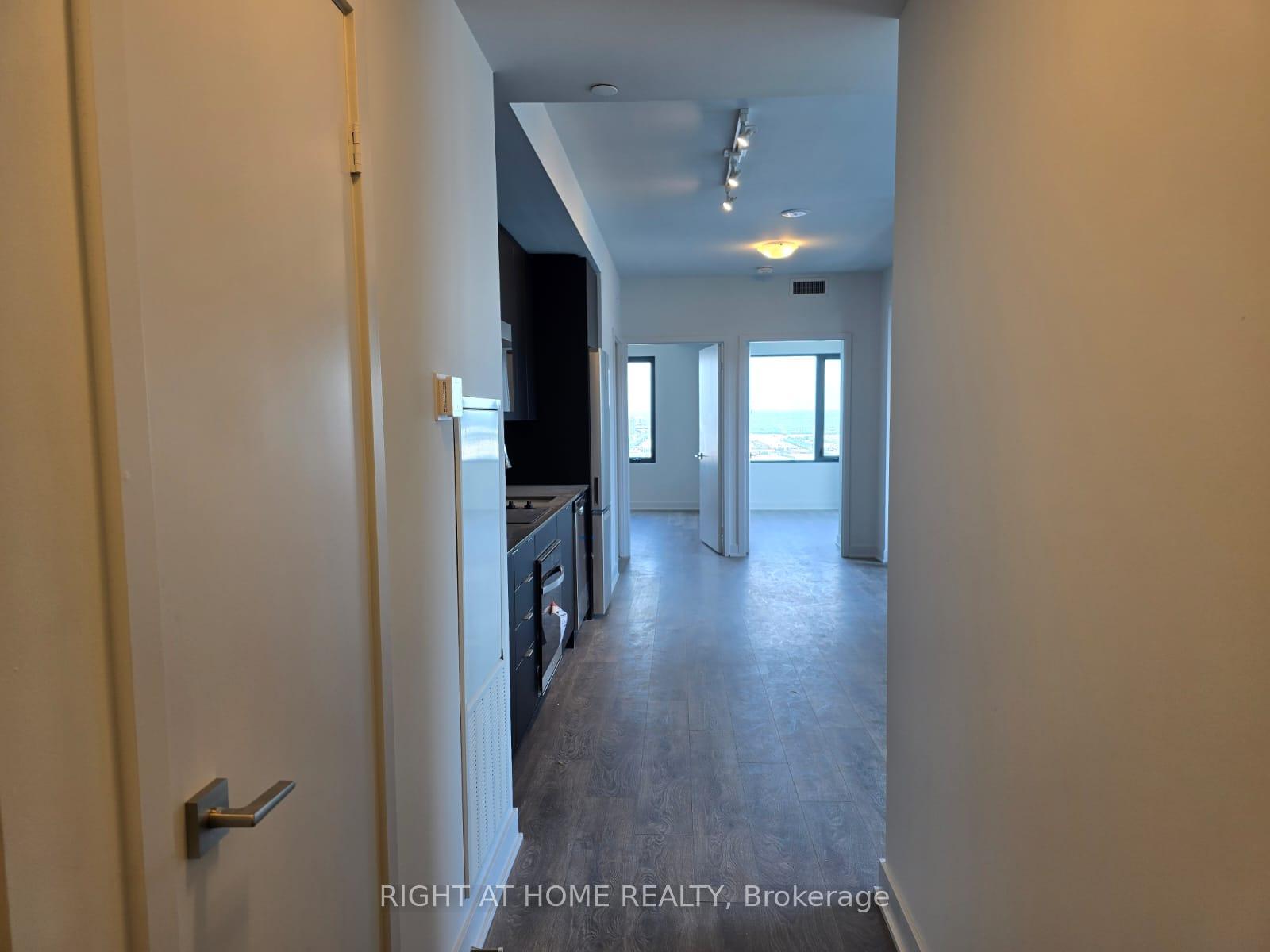 Photo 2 of Unit 3710, 2920 Hwy 7, Vaughan, Concord — HOMEH