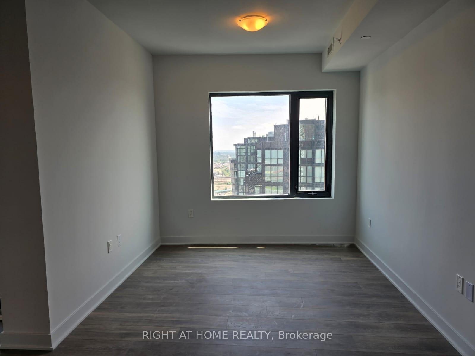 Photo 8 of Unit 3710, 2920 Hwy 7, Vaughan, Concord — HOMEH