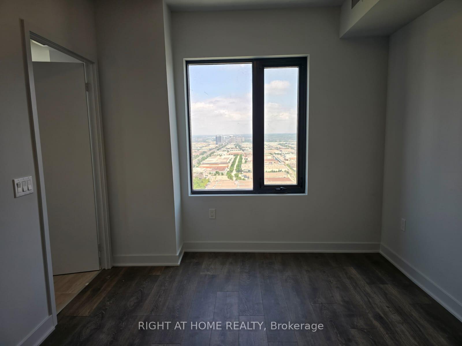 Photo 11 of Unit 3710, 2920 Hwy 7, Vaughan, Concord — HOMEH