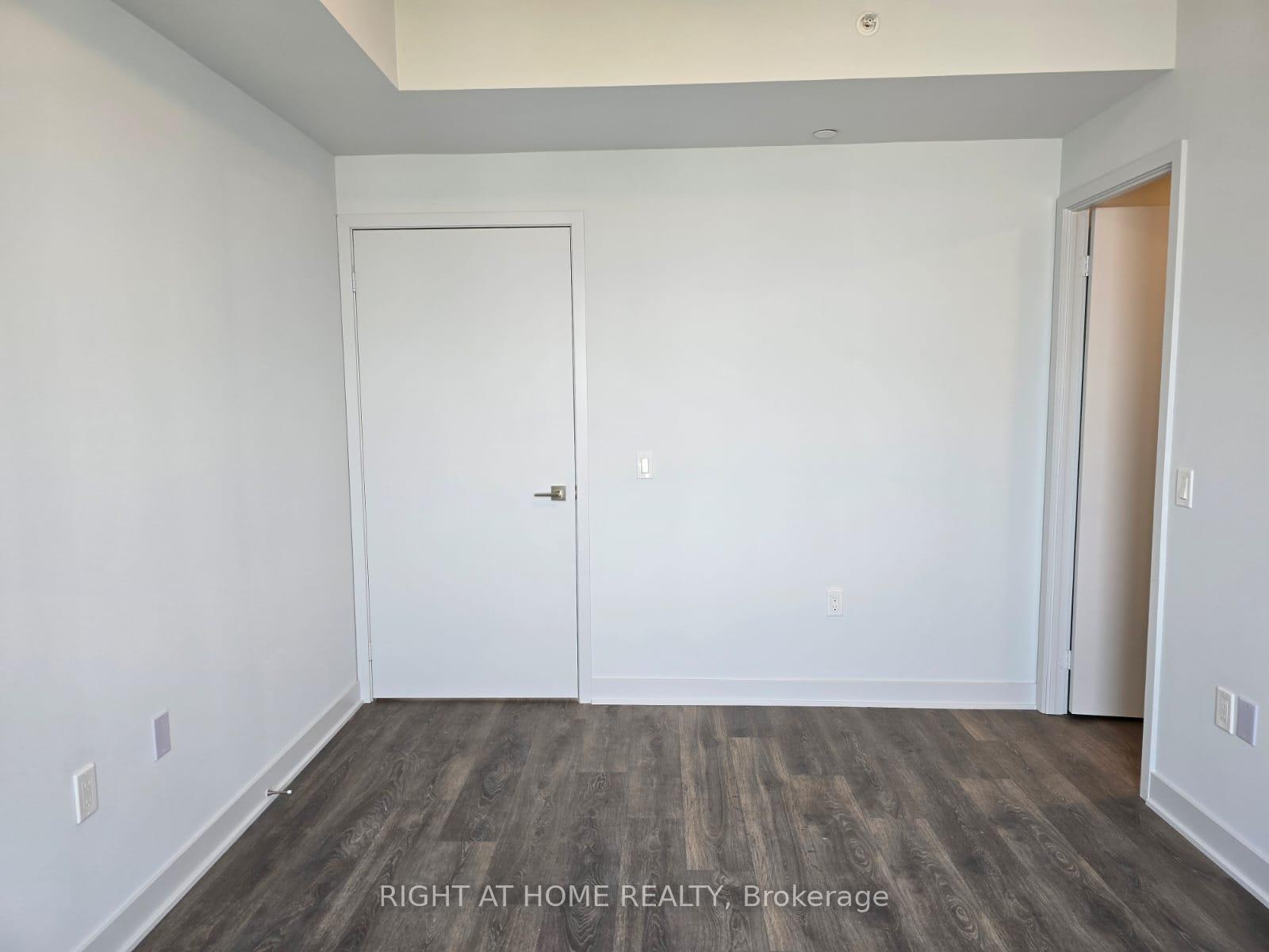 Photo 5 of Unit 3710, 2920 Hwy 7, Vaughan, Concord — HOMEH