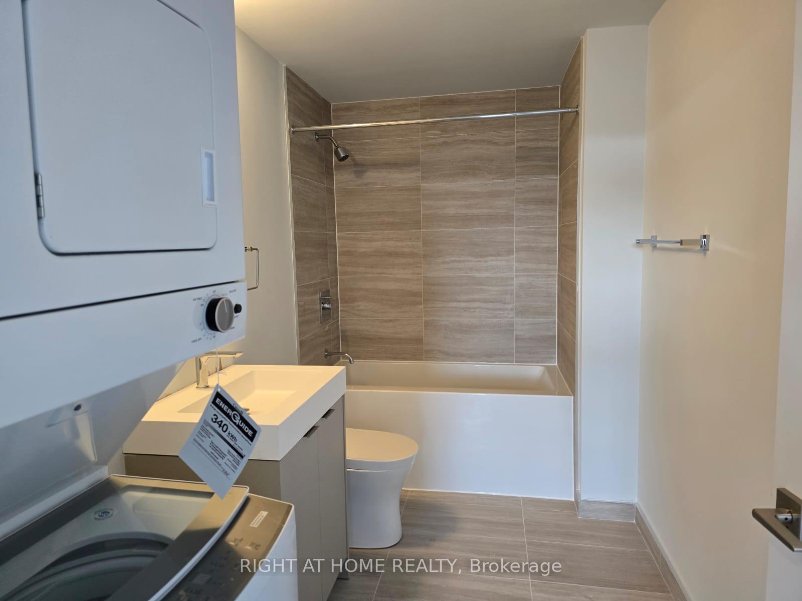 Photo 23 of Unit 3710, 2920 Hwy 7, Vaughan, Concord — HOMEH