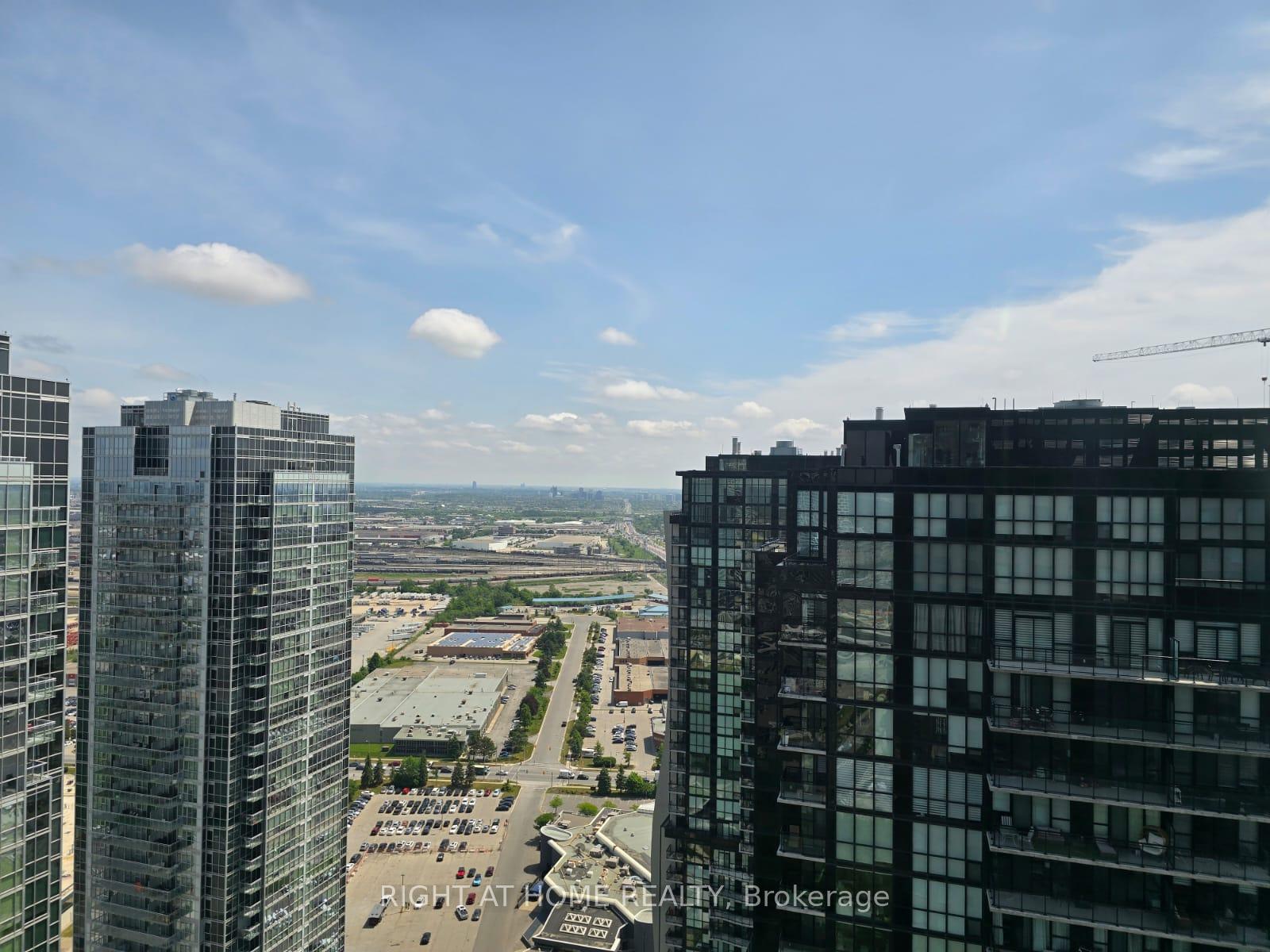 Photo 17 of Unit 3710, 2920 Hwy 7, Vaughan, Concord — HOMEH