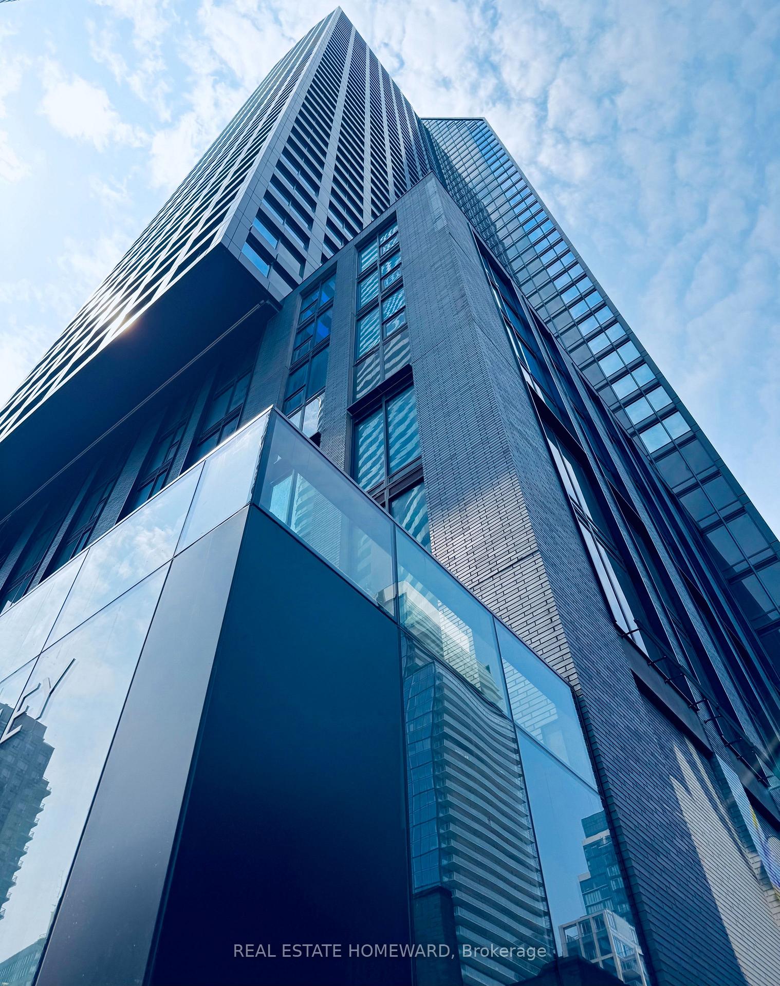 Front of Unit 4705, 8 Wellesley Street W