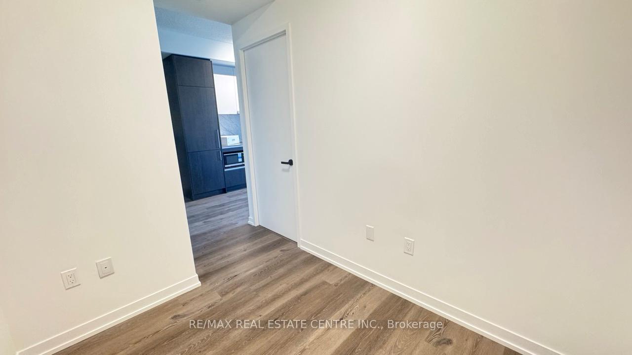 Photo 8 of Unit 4815, 225 Commerce Street, Vaughan, Vaughan Corporate Centre — HOMEH