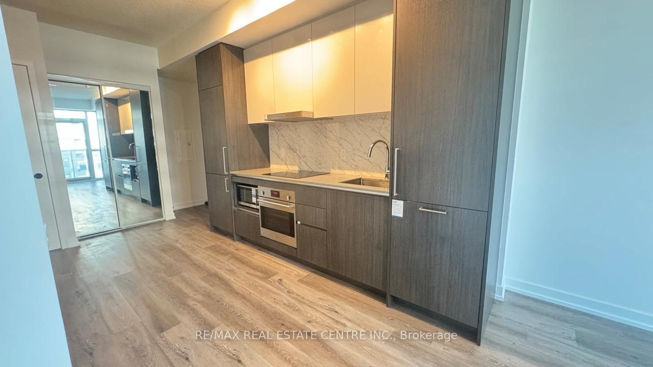 Photo 27 of Unit 4815, 225 Commerce Street, Vaughan, Vaughan Corporate Centre — HOMEH