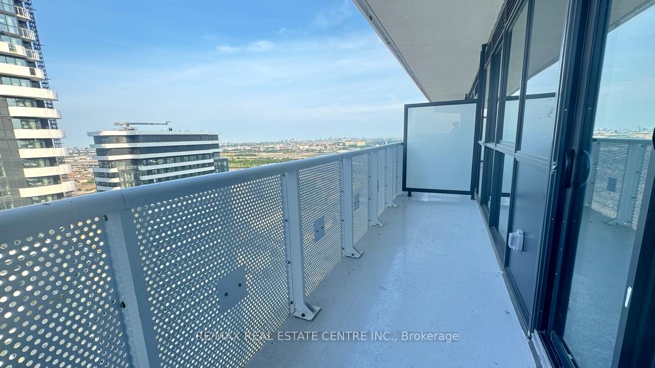 Photo 29 of Unit 4815, 225 Commerce Street, Vaughan, Vaughan Corporate Centre — HOMEH