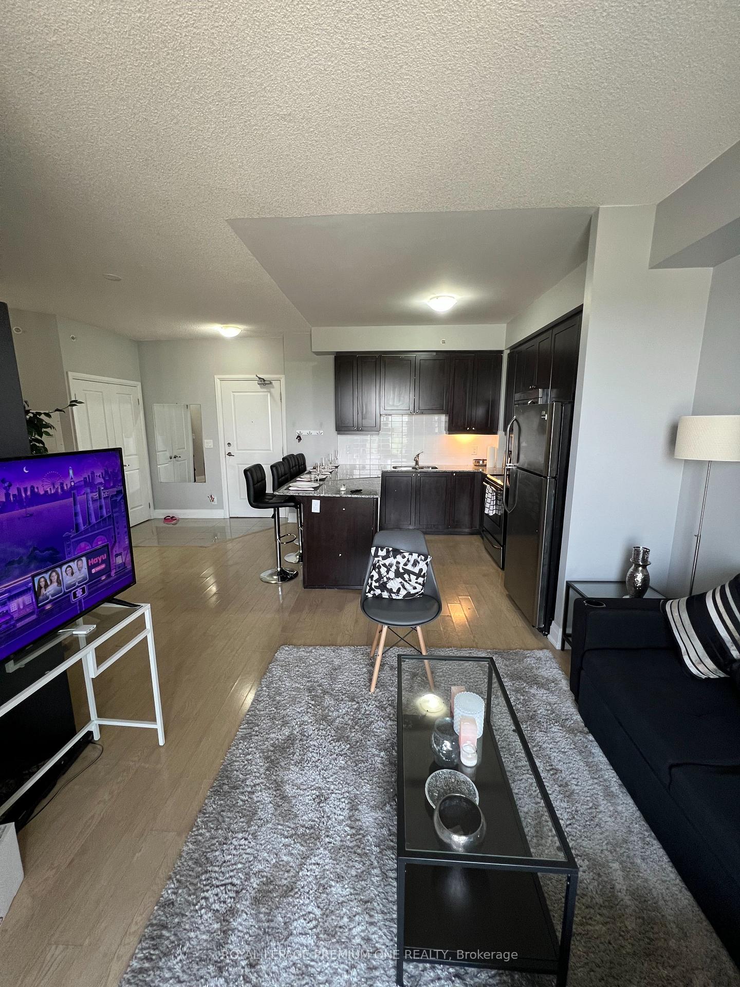 Photo 6 of Unit 706, 24 Woodstream Boulevard, Vaughan, Vaughan Grove — HOMEH
