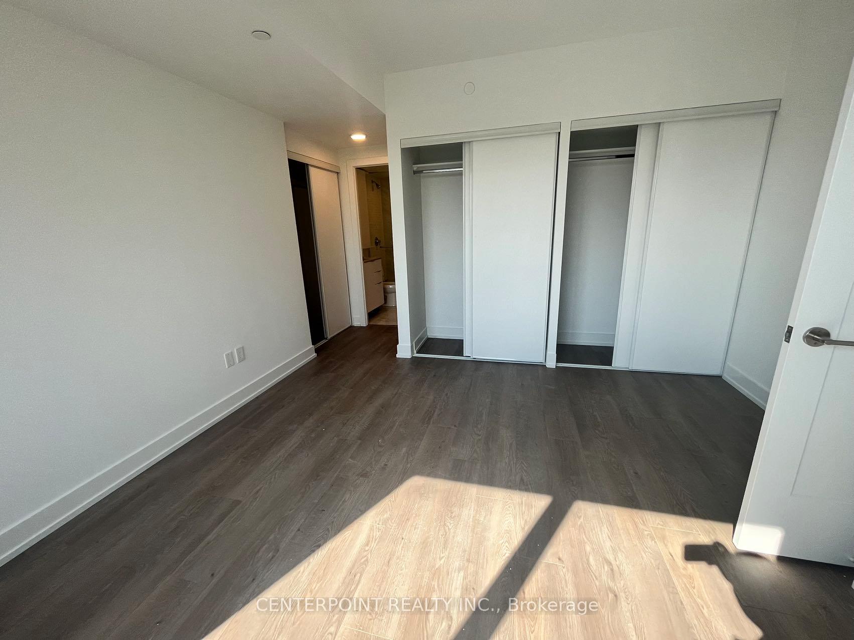 Photo 2 of Unit 721, 8 Cedarland Drive, Markham, Unionville — HOMEH