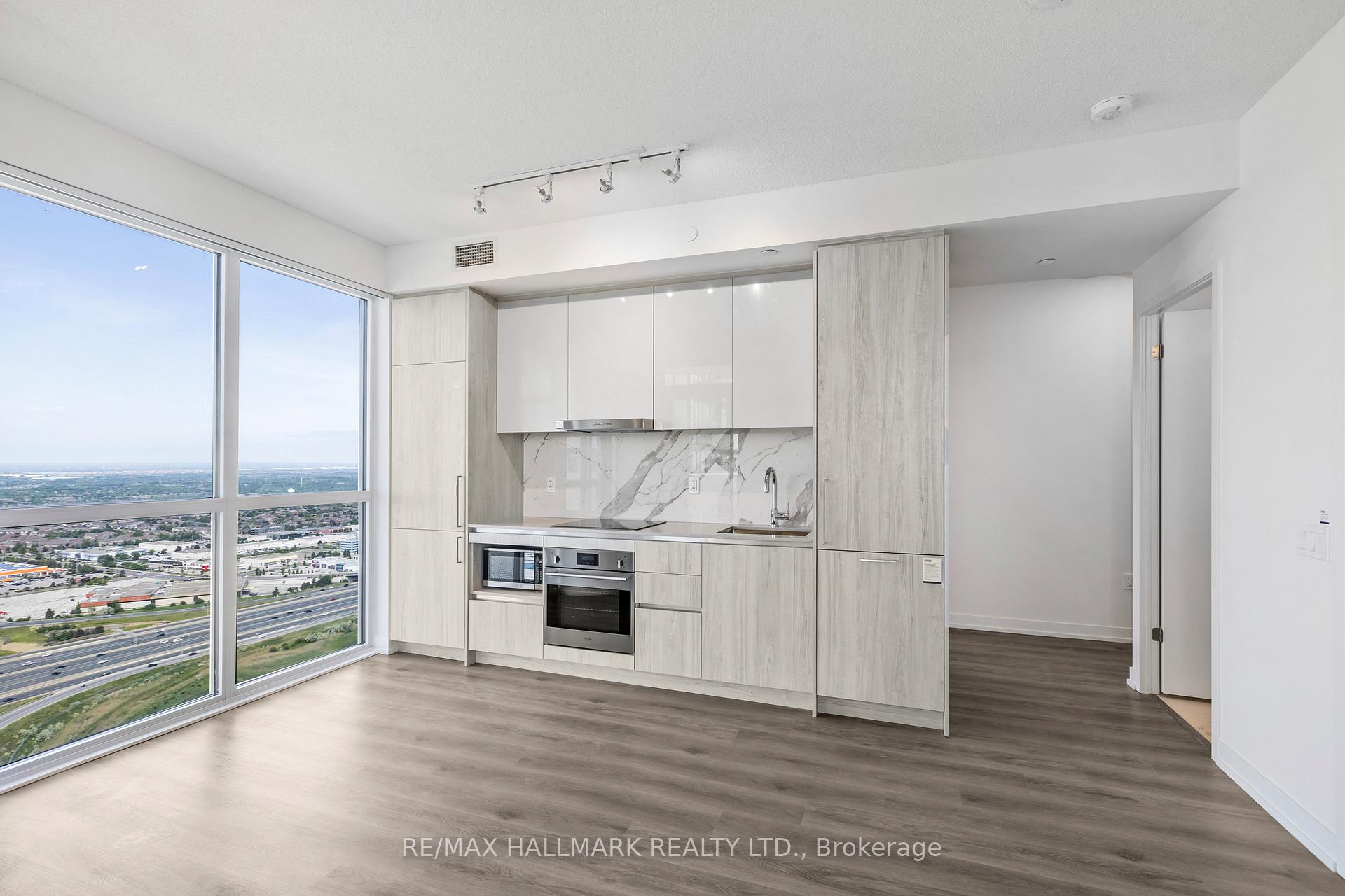 Photo 8 of Unit 4806, 225 Commerce Street, Vaughan, Vaughan Corporate Centre — HOMEH