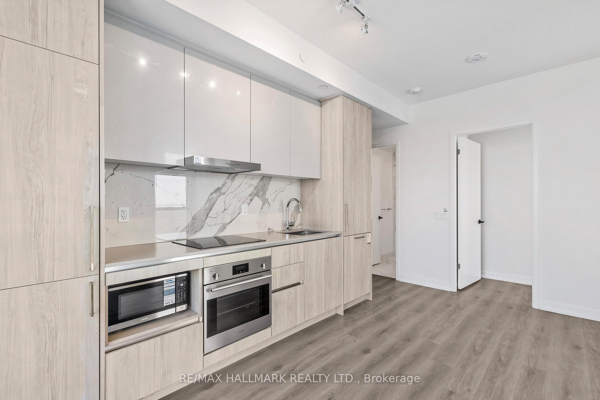 Photo 5 of Unit 4806, 225 Commerce Street, Vaughan, Vaughan Corporate Centre — HOMEH