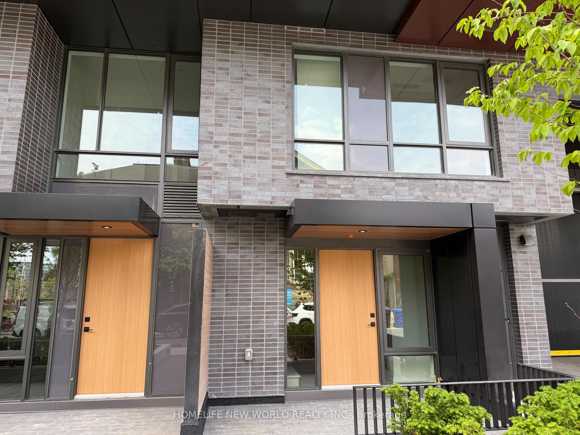 Front of Unit TH01, 28 Eastern Avenue