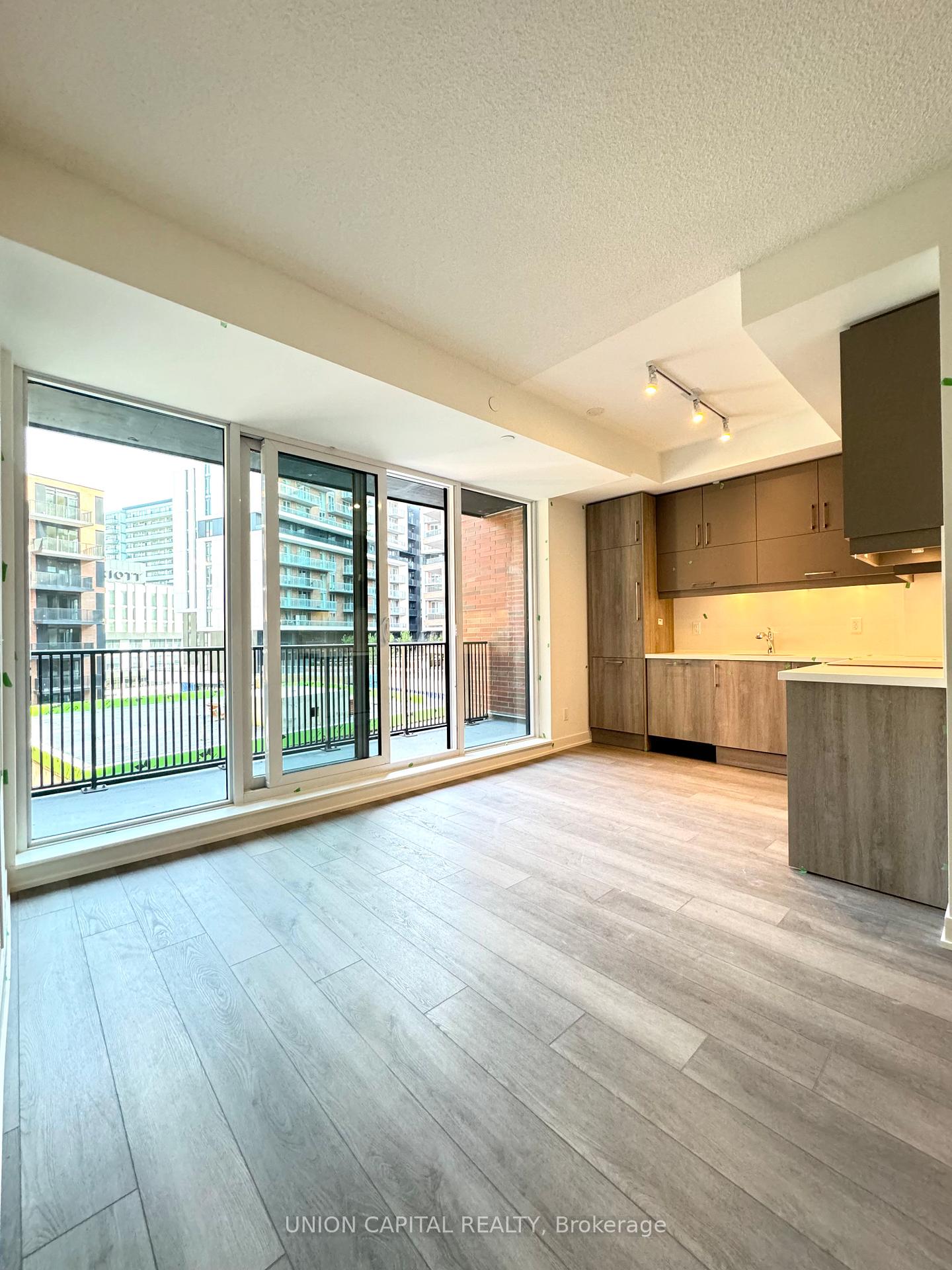 Photo 1 of Unit 507, 38 Simcoe Promenade, Markham, Unionville — HOMEH