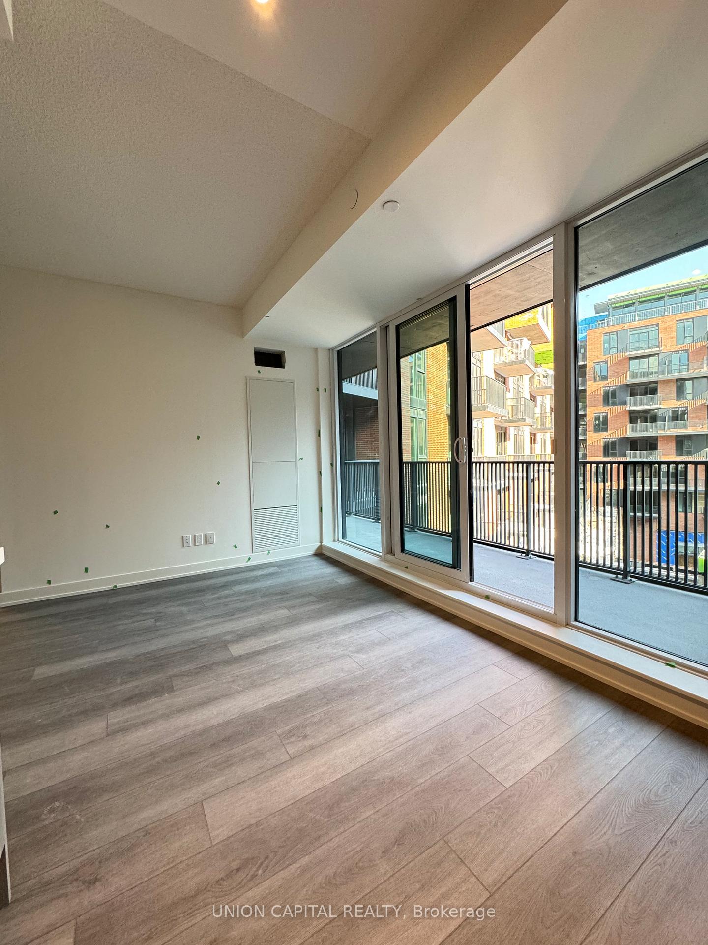 Photo 2 of Unit 507, 38 Simcoe Promenade, Markham, Unionville — HOMEH
