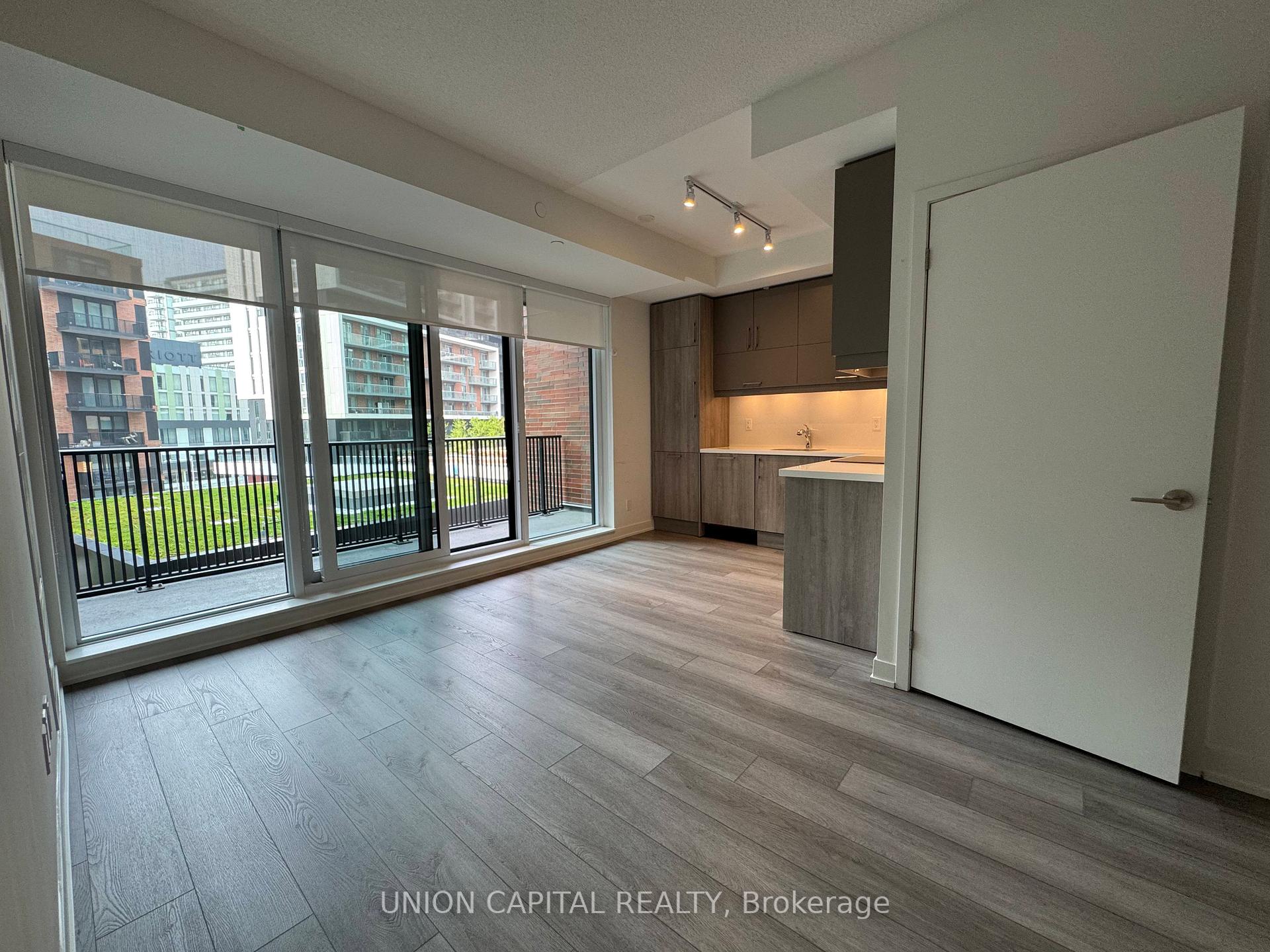 Photo 7 of Unit 507, 38 Simcoe Promenade, Markham, Unionville — HOMEH