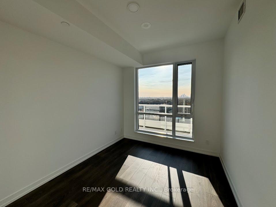 Photo 14 of Unit 1201, 8 Beverley Glen Boulevard, Vaughan, Beverley Glen — HOMEH