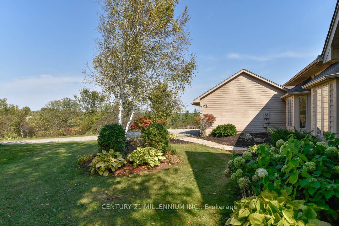 Photo 10 of 20334 Main Street, Caledon, Rural Caledon — HOMEH