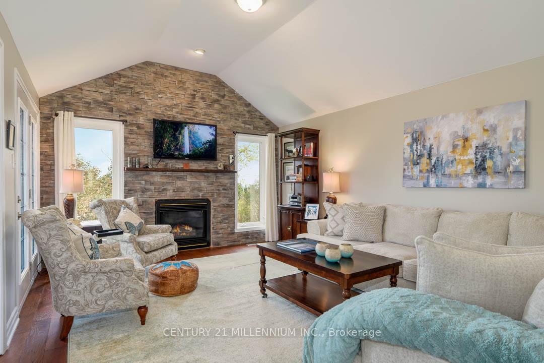 Photo 14 of 20334 Main Street, Caledon, Rural Caledon — HOMEH