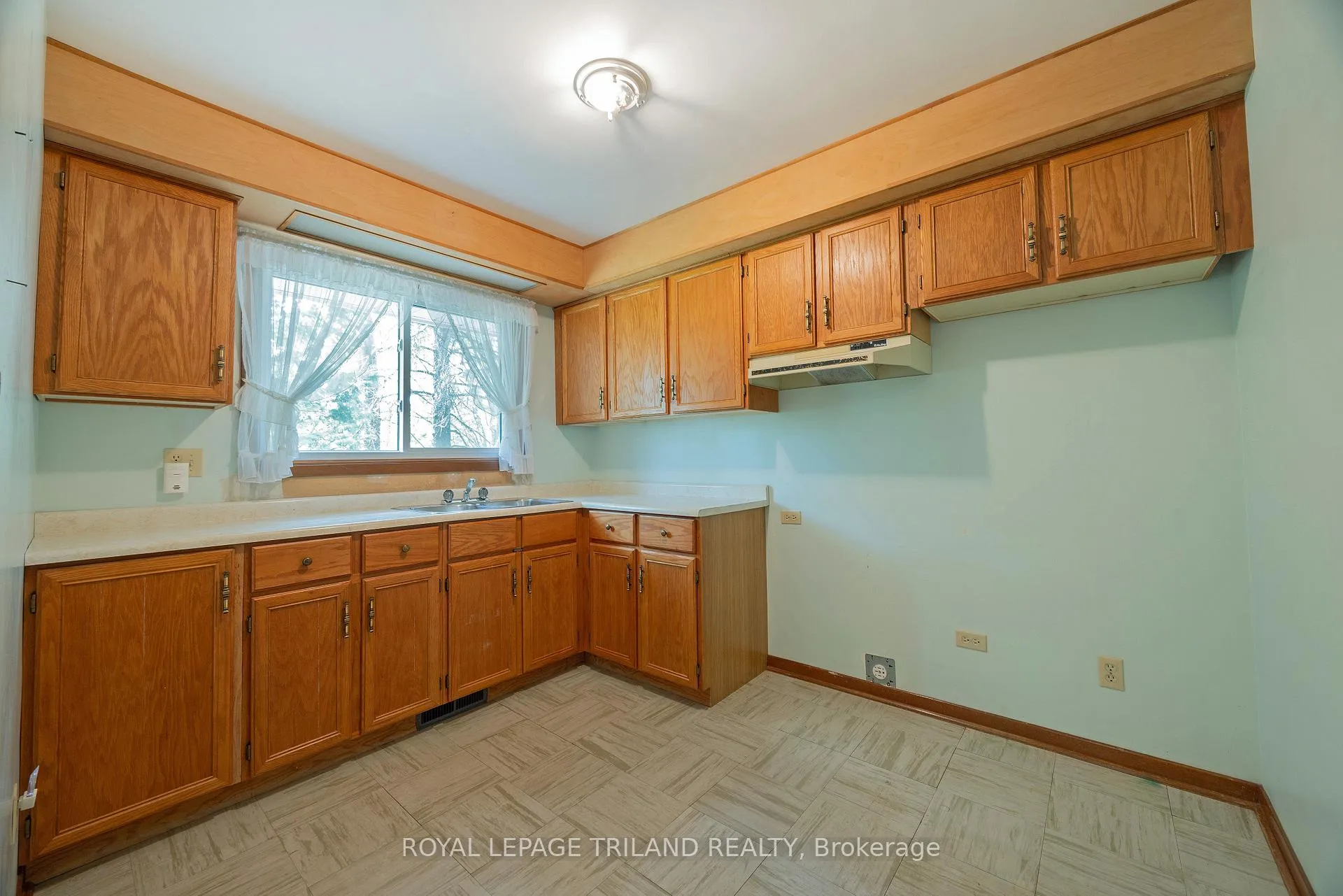 Photo 31 of 39339 Bush Line, St. Thomas — HOMEH