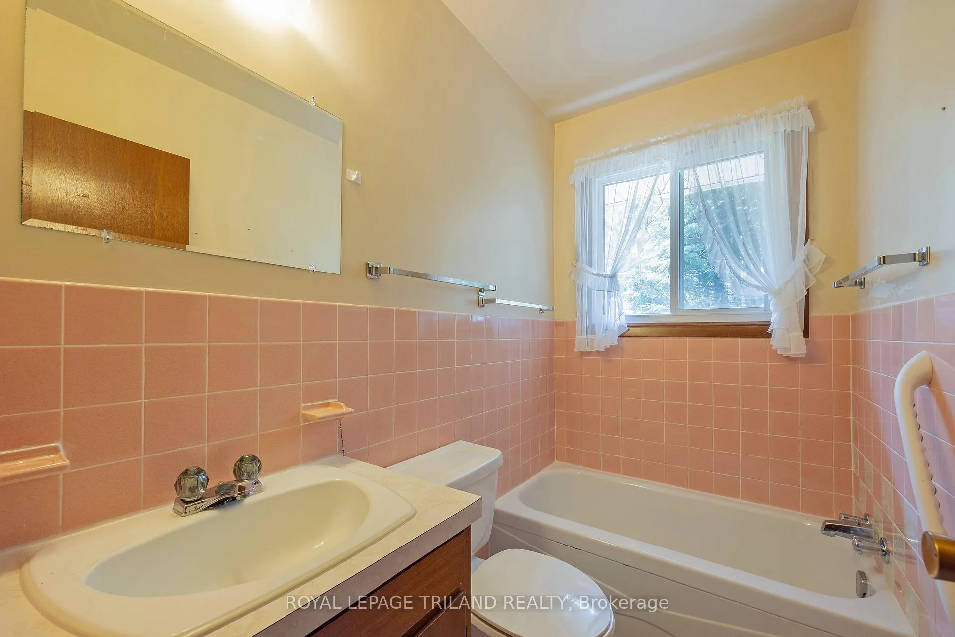 Photo 37 of 39339 Bush Line, St. Thomas — HOMEH