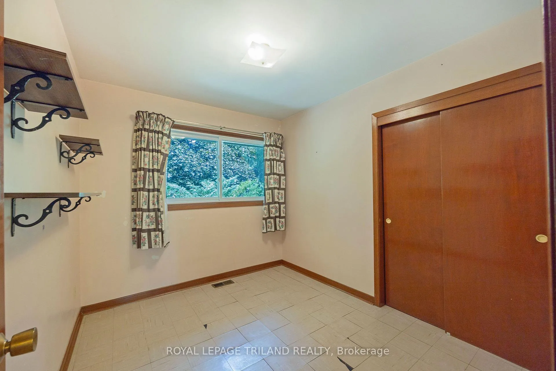 Photo 38 of 39339 Bush Line, St. Thomas — HOMEH