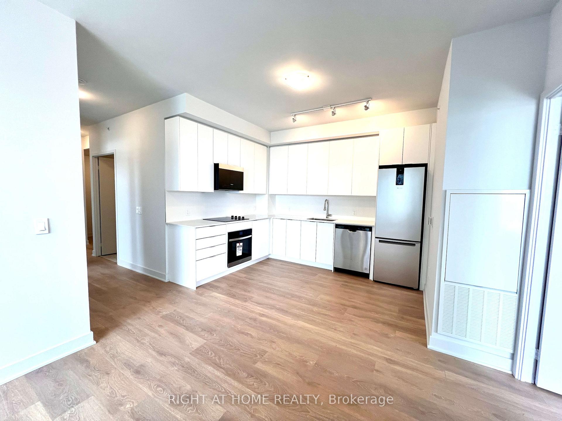 Photo 2 of Unit 1705, 2920 Highway 7, Vaughan, Concord — HOMEH