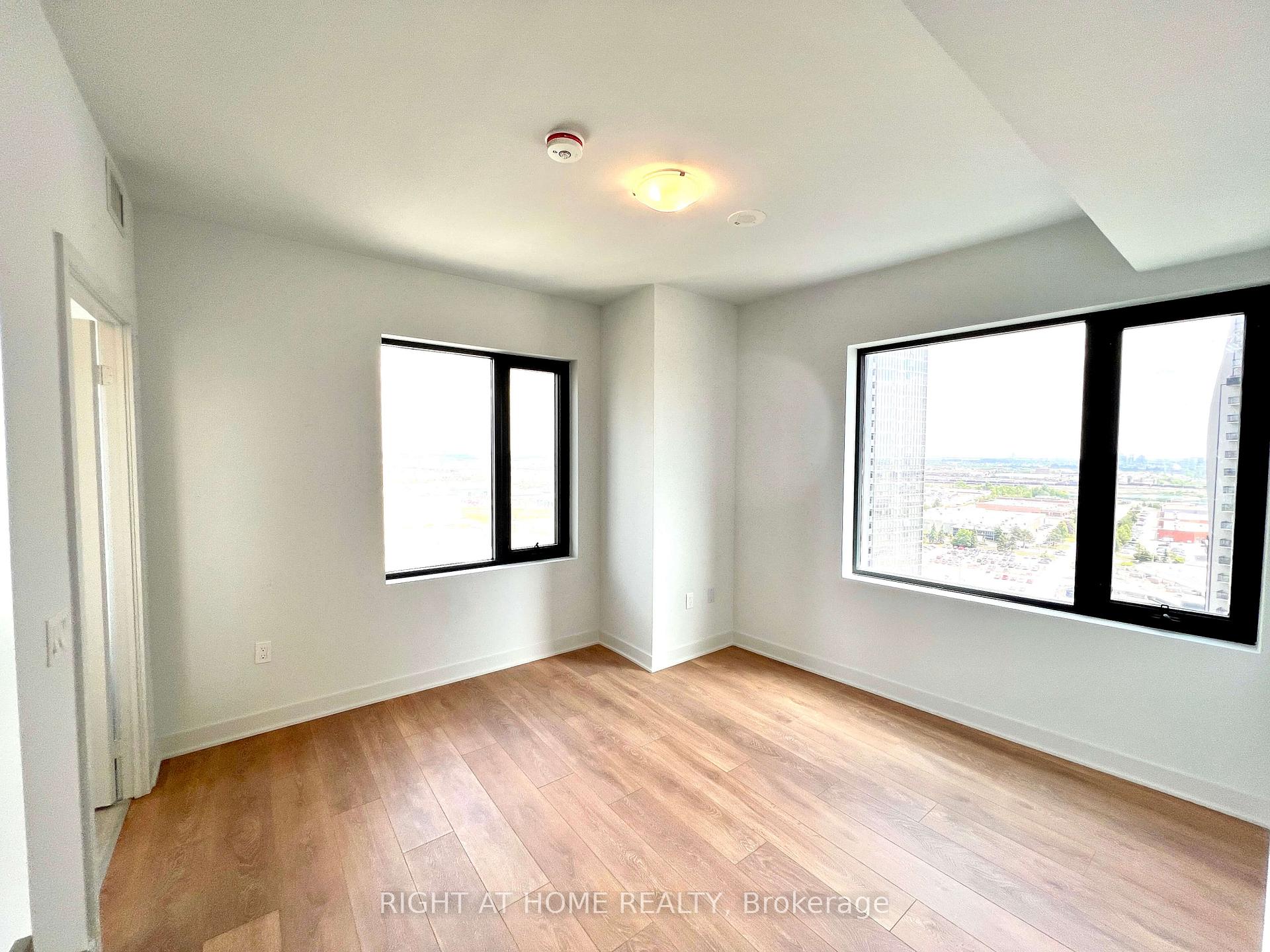 Photo 16 of Unit 1705, 2920 Highway 7, Vaughan, Concord — HOMEH
