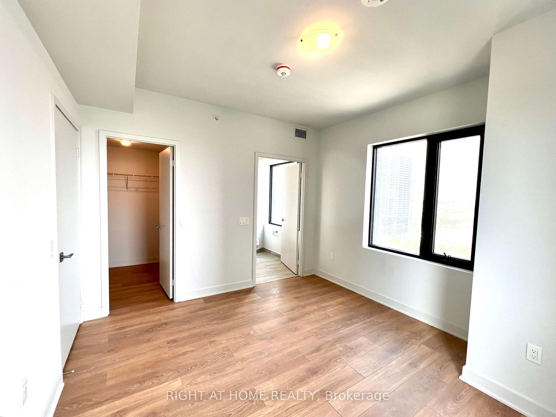 Photo 5 of Unit 1705, 2920 Highway 7, Vaughan, Concord — HOMEH