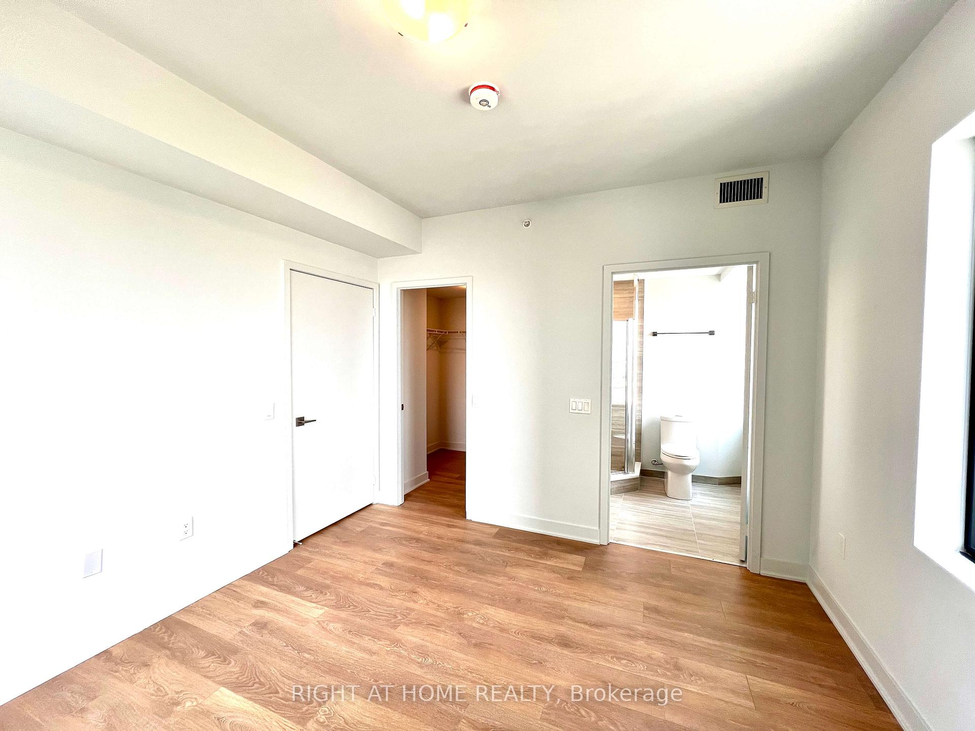 Photo 3 of Unit 1705, 2920 Highway 7, Vaughan, Concord — HOMEH