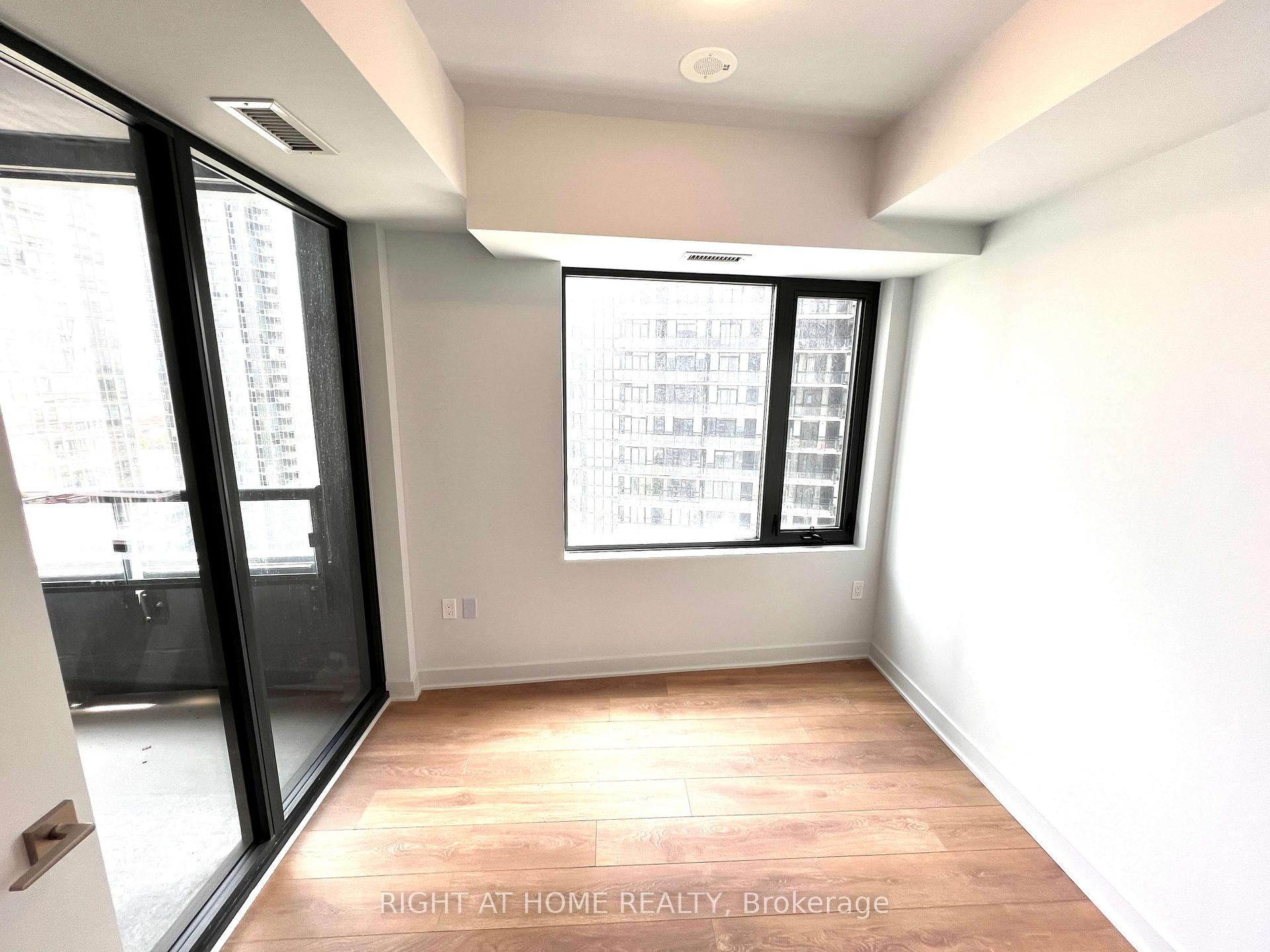 Photo 12 of Unit 1705, 2920 Highway 7, Vaughan, Concord — HOMEH