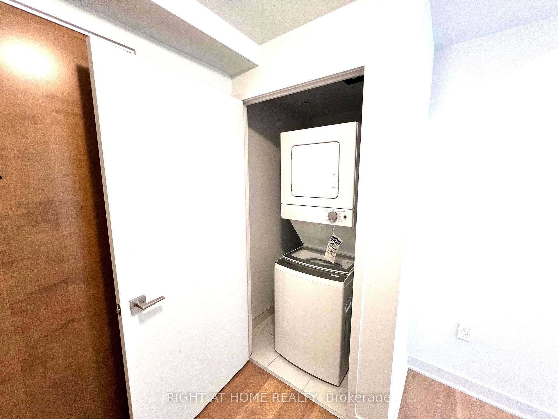 Photo 20 of Unit 1705, 2920 Highway 7, Vaughan, Concord — HOMEH
