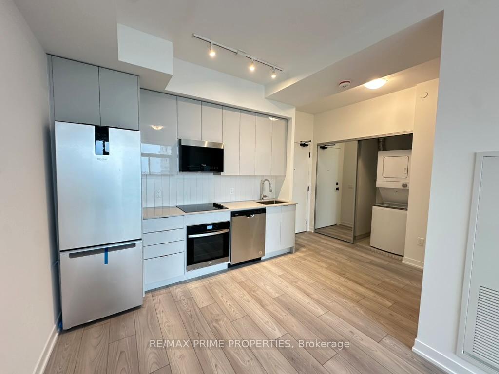 Photo 8 of Unit 604, 474 Caldari Road, Vaughan, Concord — HOMEH