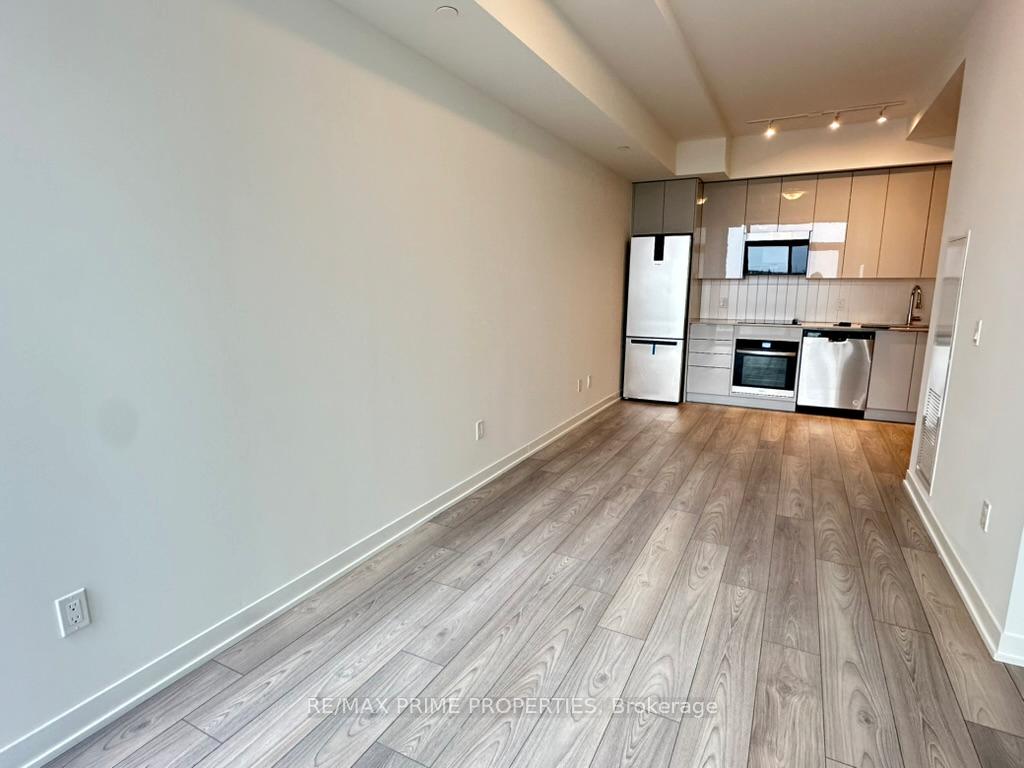 Photo 6 of Unit 604, 474 Caldari Road, Vaughan, Concord — HOMEH