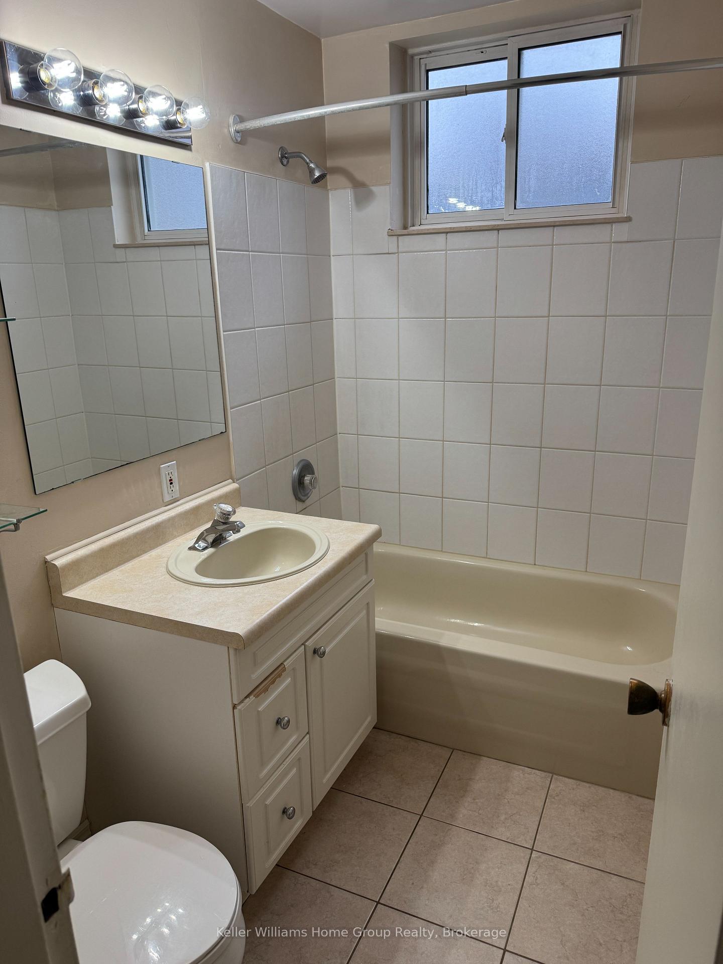 Photo 8 of Unit Unit 1, 6 Forest Hill Drive, Guelph, Dovercliffe Park/Old University — HOMEH