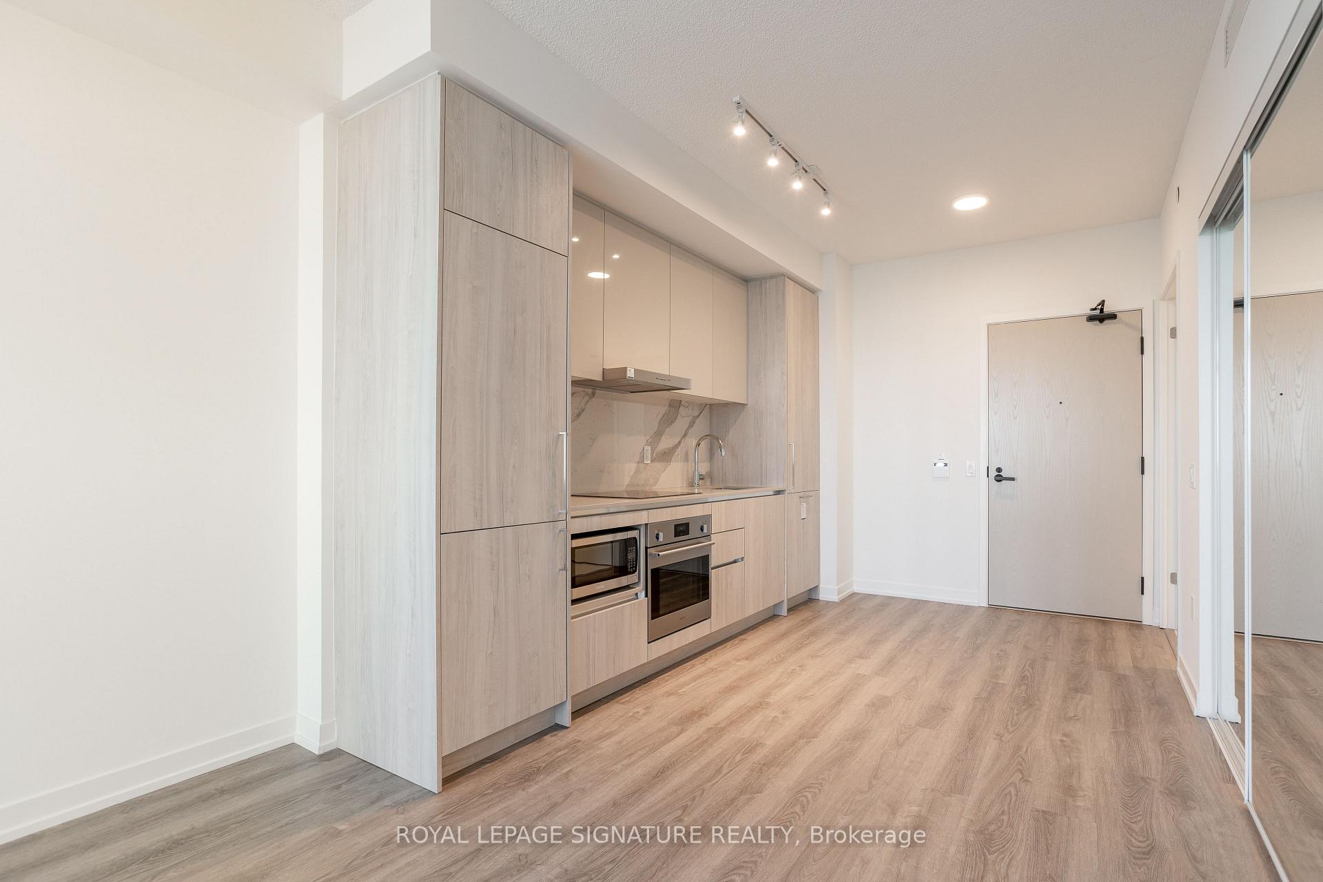 Photo 10 of Unit 4505, 195 Commerce Street, Vaughan, Vaughan Corporate Centre — HOMEH