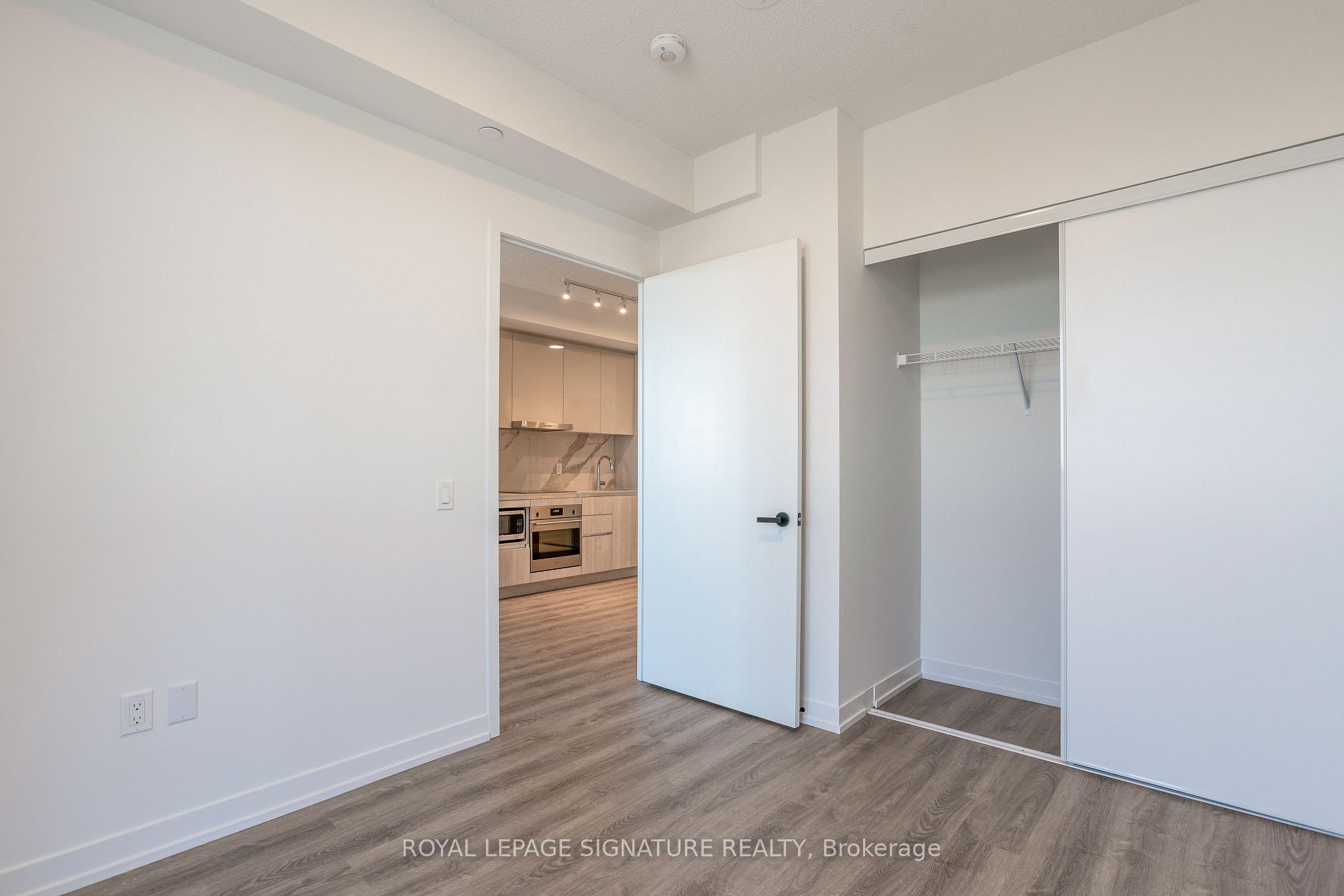 Photo 11 of Unit 4505, 195 Commerce Street, Vaughan, Vaughan Corporate Centre — HOMEH