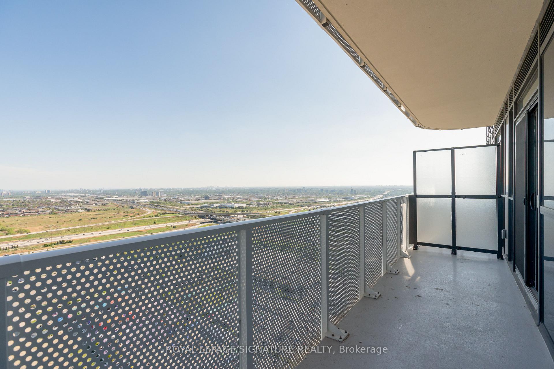 Photo 17 of Unit 4505, 195 Commerce Street, Vaughan, Vaughan Corporate Centre — HOMEH