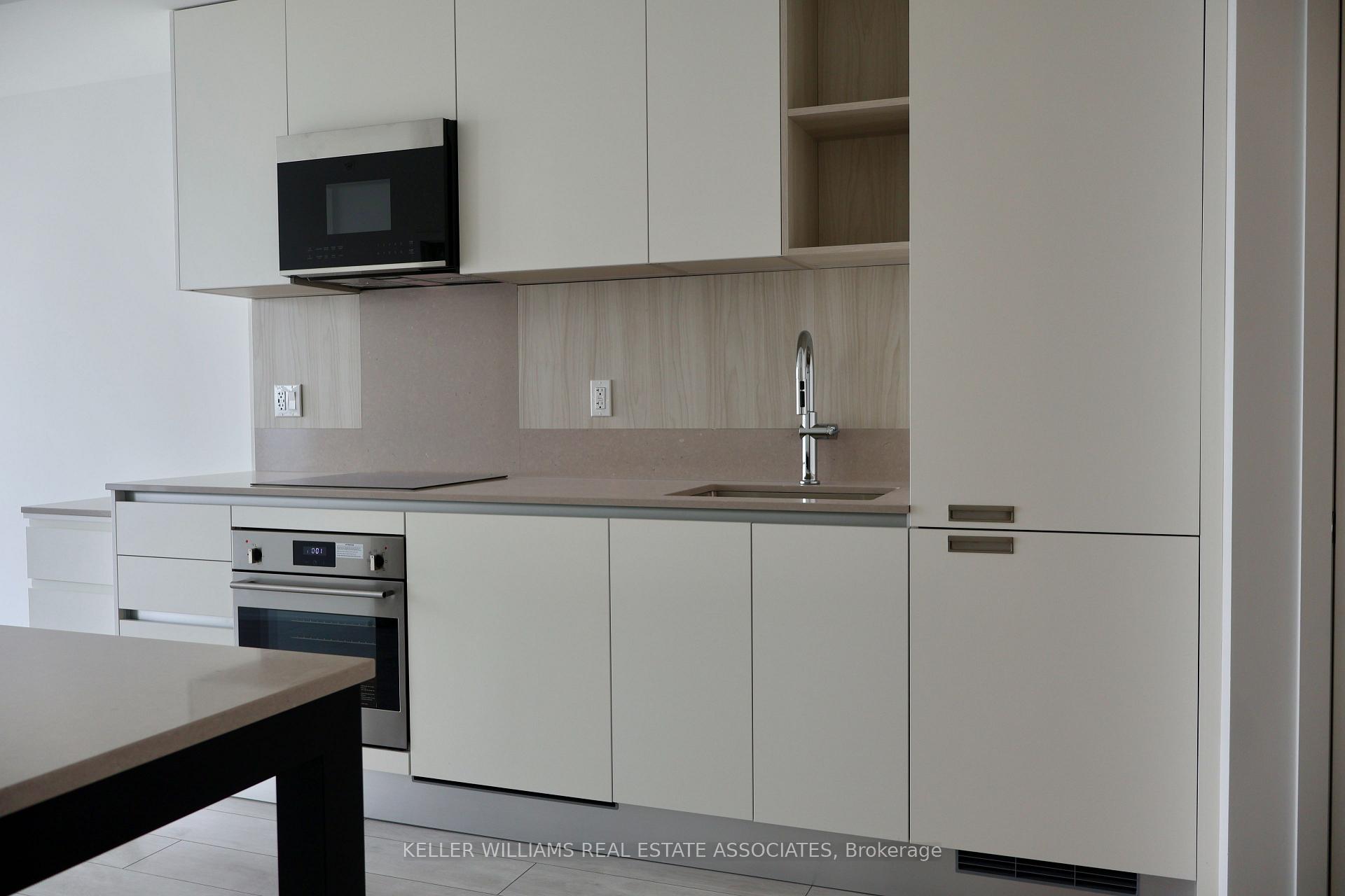 Photo 9 of Unit 2808, 39 Mary Street, Barrie, City Centre — HOMEH