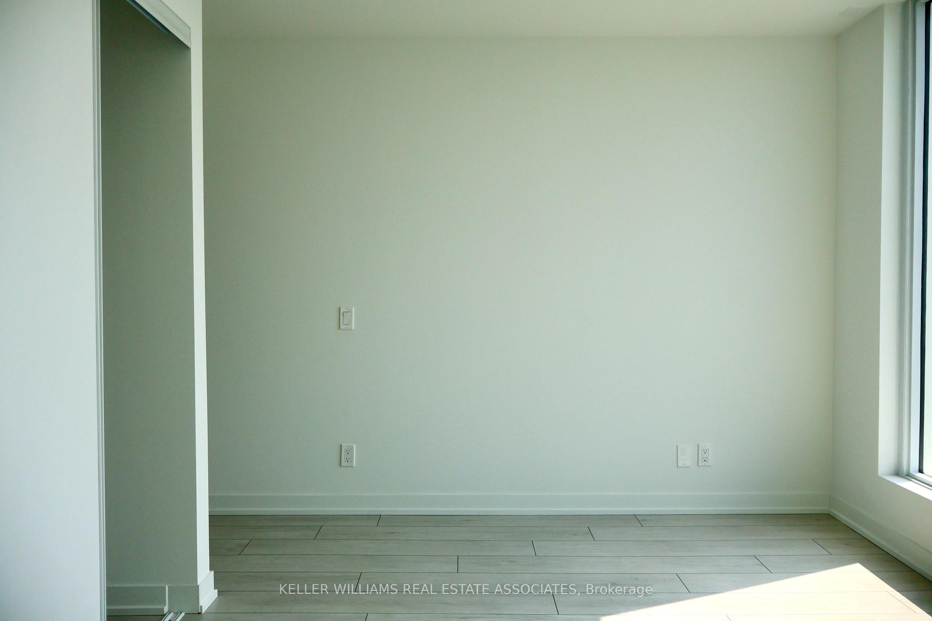 Photo 7 of Unit 2808, 39 Mary Street, Barrie, City Centre — HOMEH