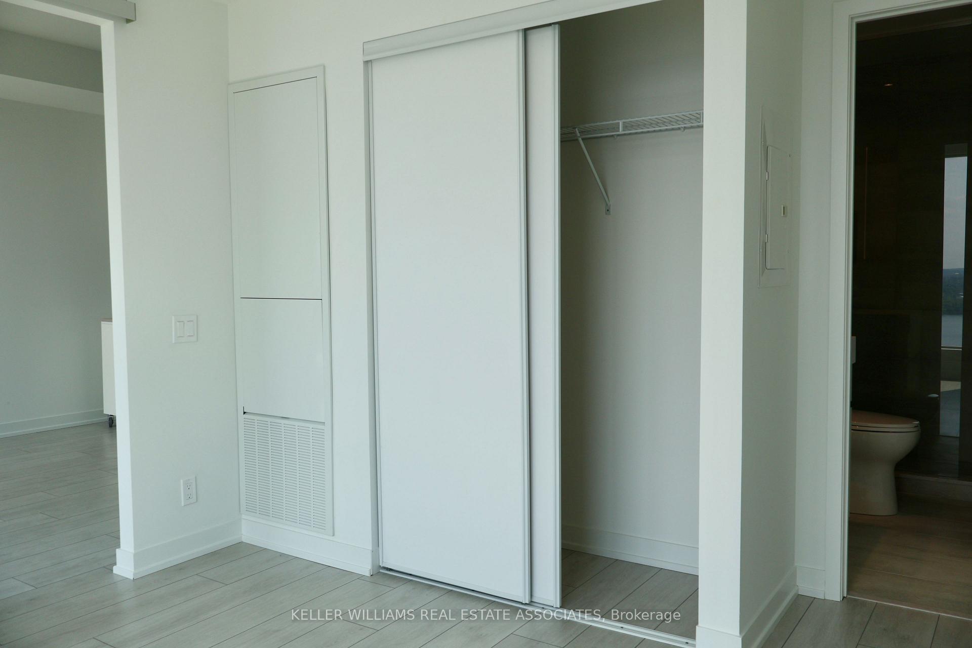 Photo 13 of Unit 2808, 39 Mary Street, Barrie, City Centre — HOMEH