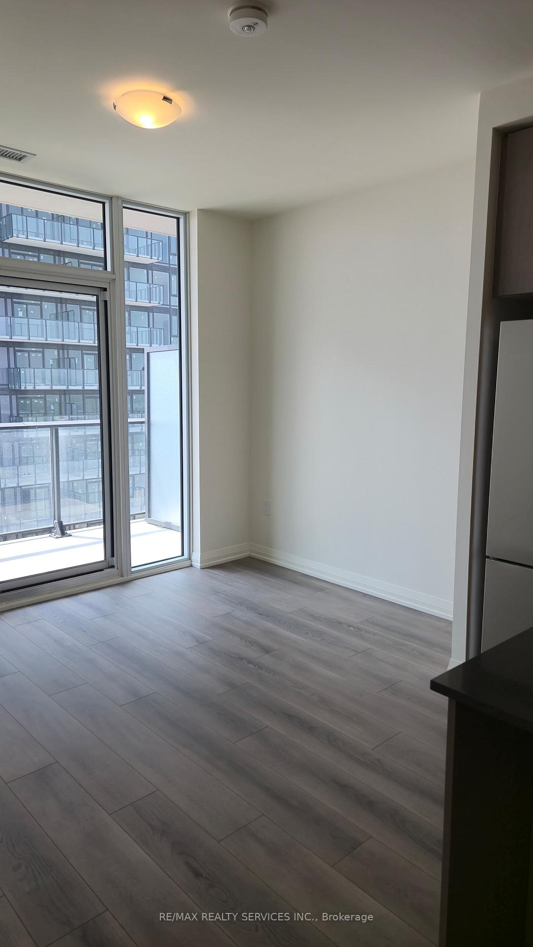 Photo 6 of Unit 2401, 8960 Jane Street, Vaughan, Concord — HOMEH